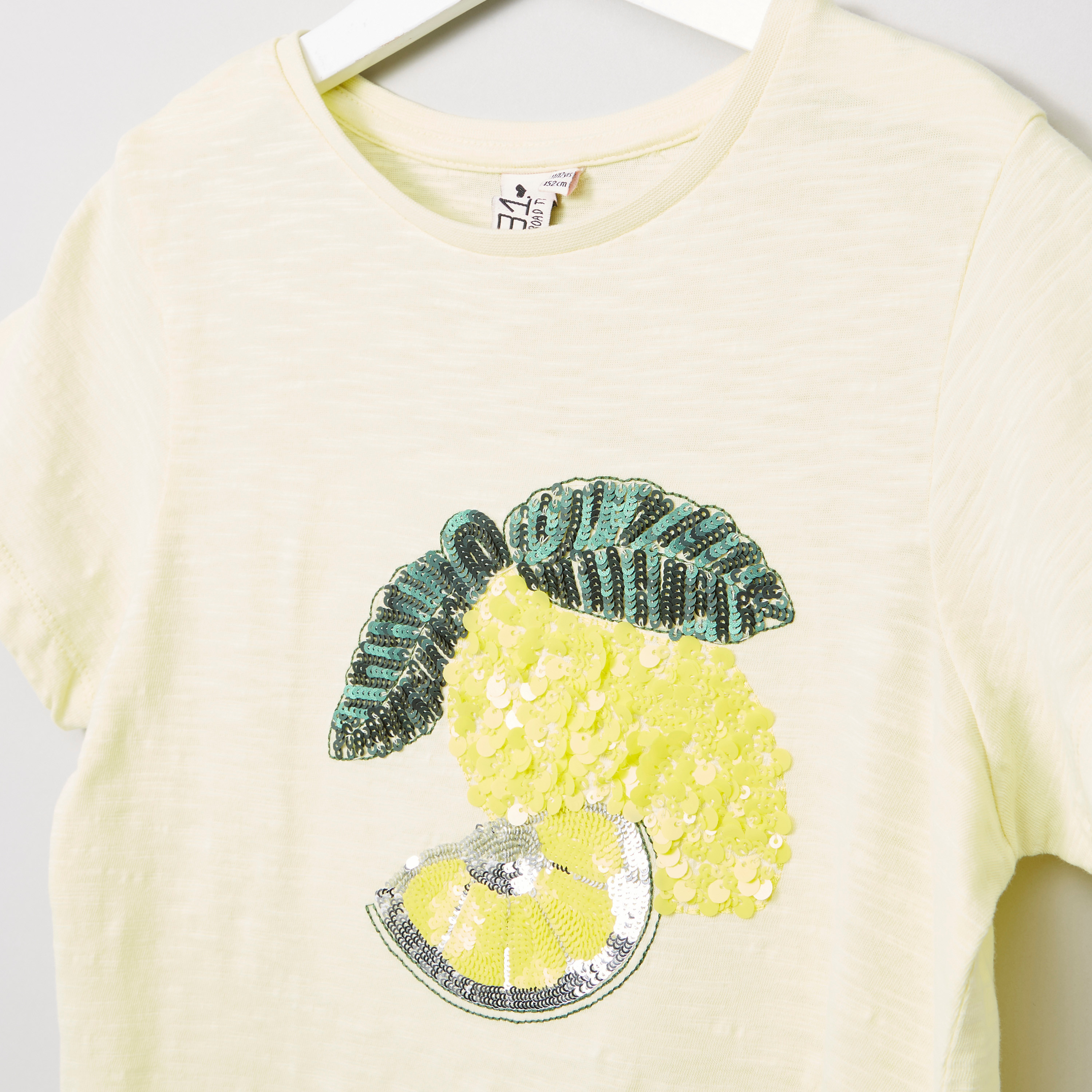 تيشيرت بتفاصيل ترتر من بوش.-girls-clothing-tshirts-image-2