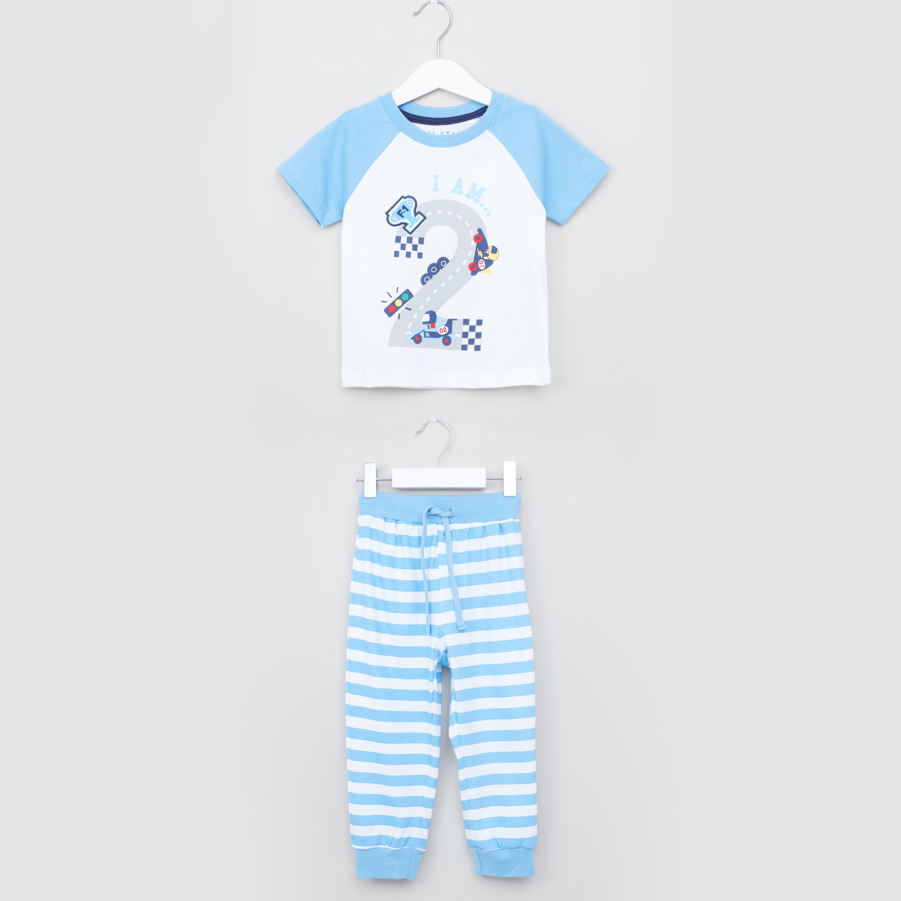 تيشيرت بياقة مستديرة وأكمام مغايرة مع بنطال بيجاما خطط من جونيورز-boys-clothing-nightwear-image-1