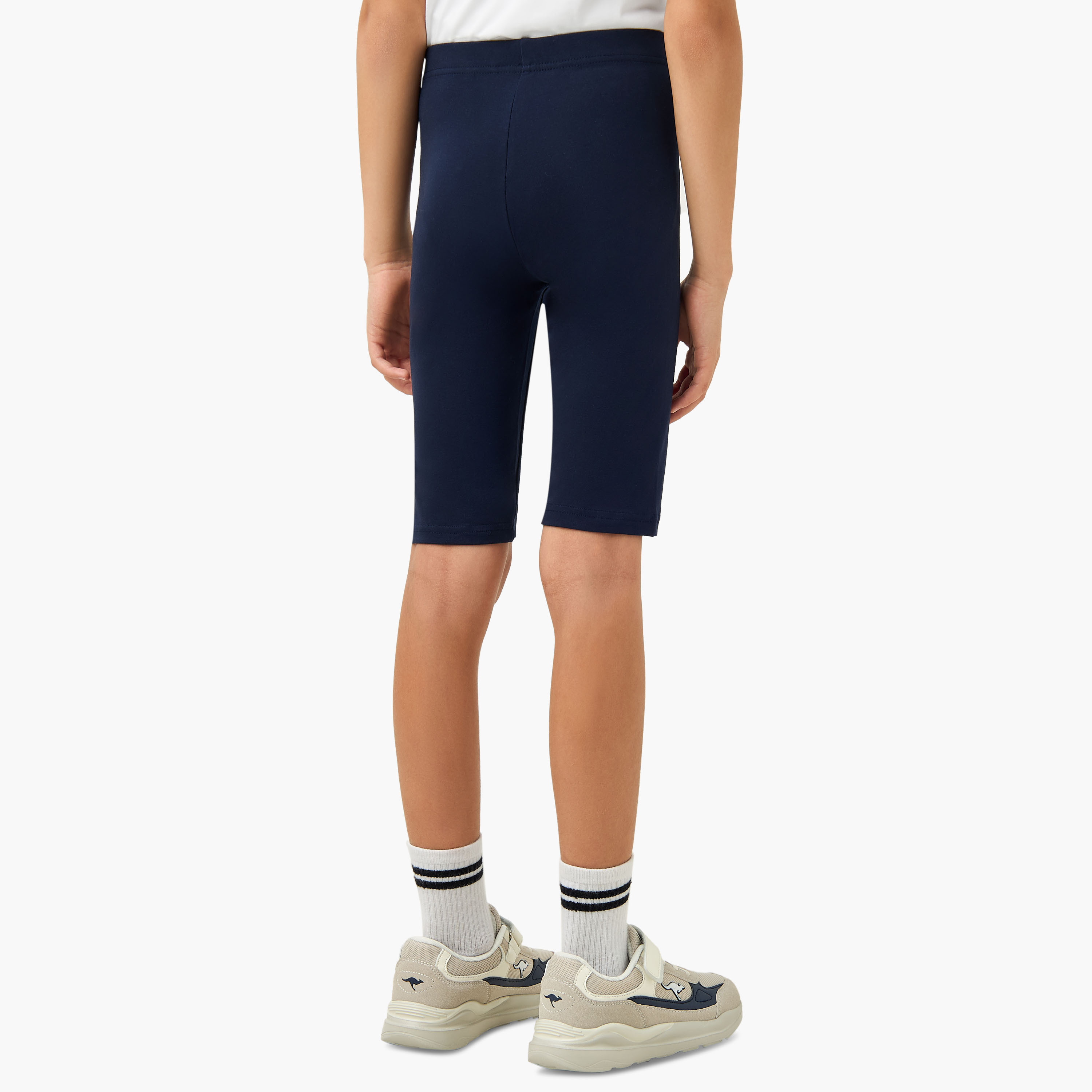 شورت سادة طول الركبة بخصر مطاطي من جونيورز-boys-clothing-schoolwear-bottoms-shorts-image-3