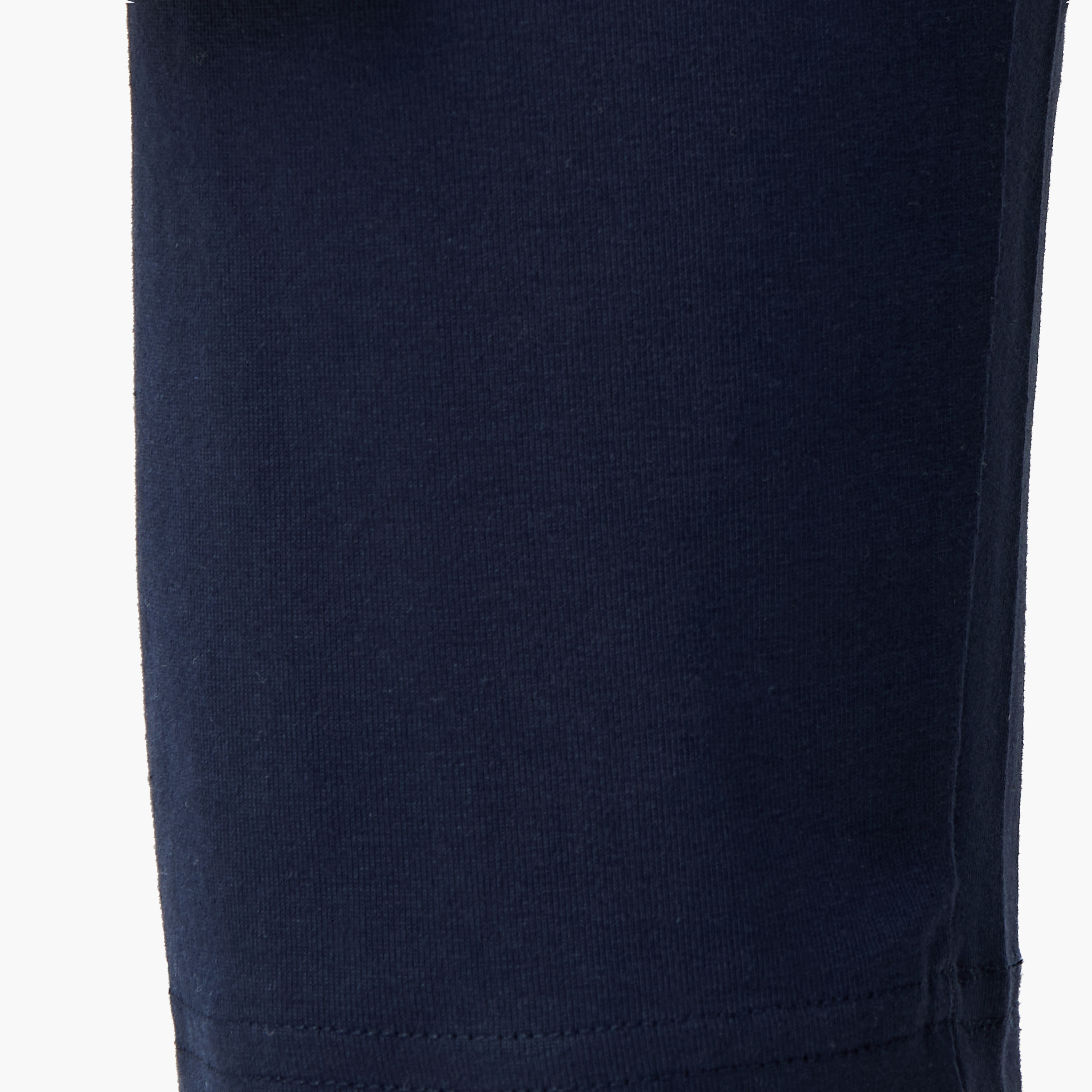 شورت سادة طول الركبة بخصر مطاطي من جونيورز-boys-clothing-schoolwear-bottoms-shorts-image-5