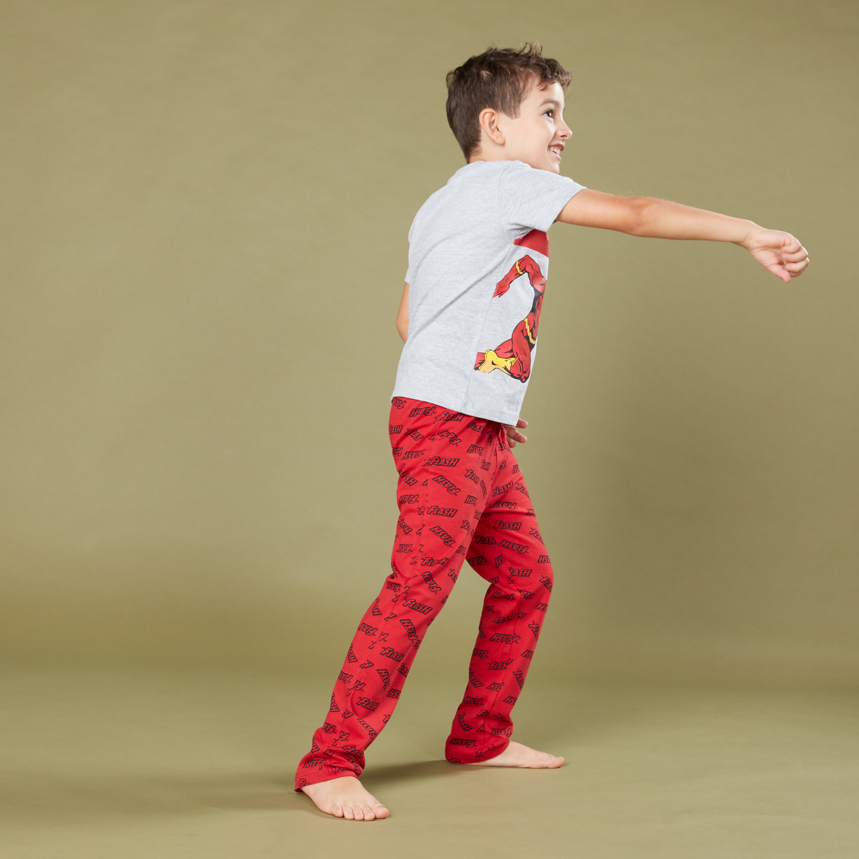 طقم بيجاما وتيشيرت بطبعات ذا فلاش-boys-clothing-nightwear-image-3