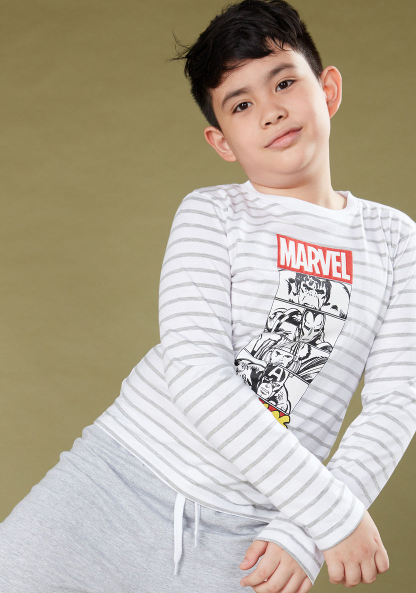 Avengers Printed T-shirt and Pyjama Set-Nightwear-image-1