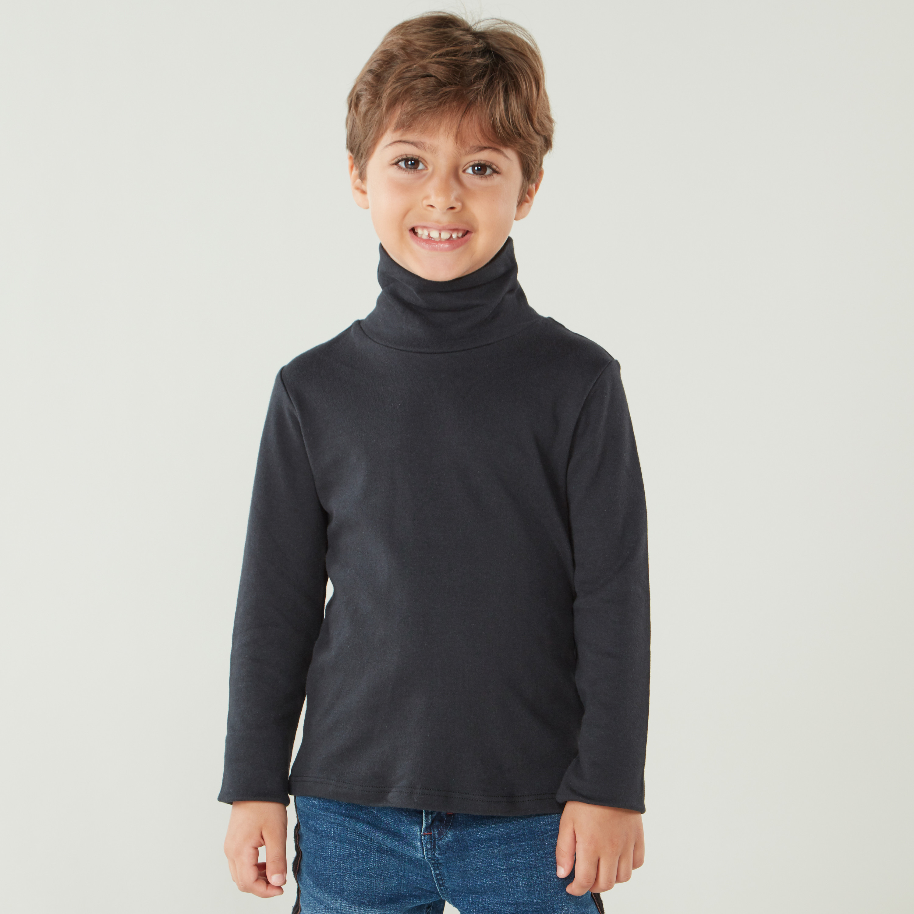تيشيرت سادة بياقة مستديرة ضيّقة مع أكمام طويلة من جونيورز-boys-clothing-tshirtsandpolos-image-1