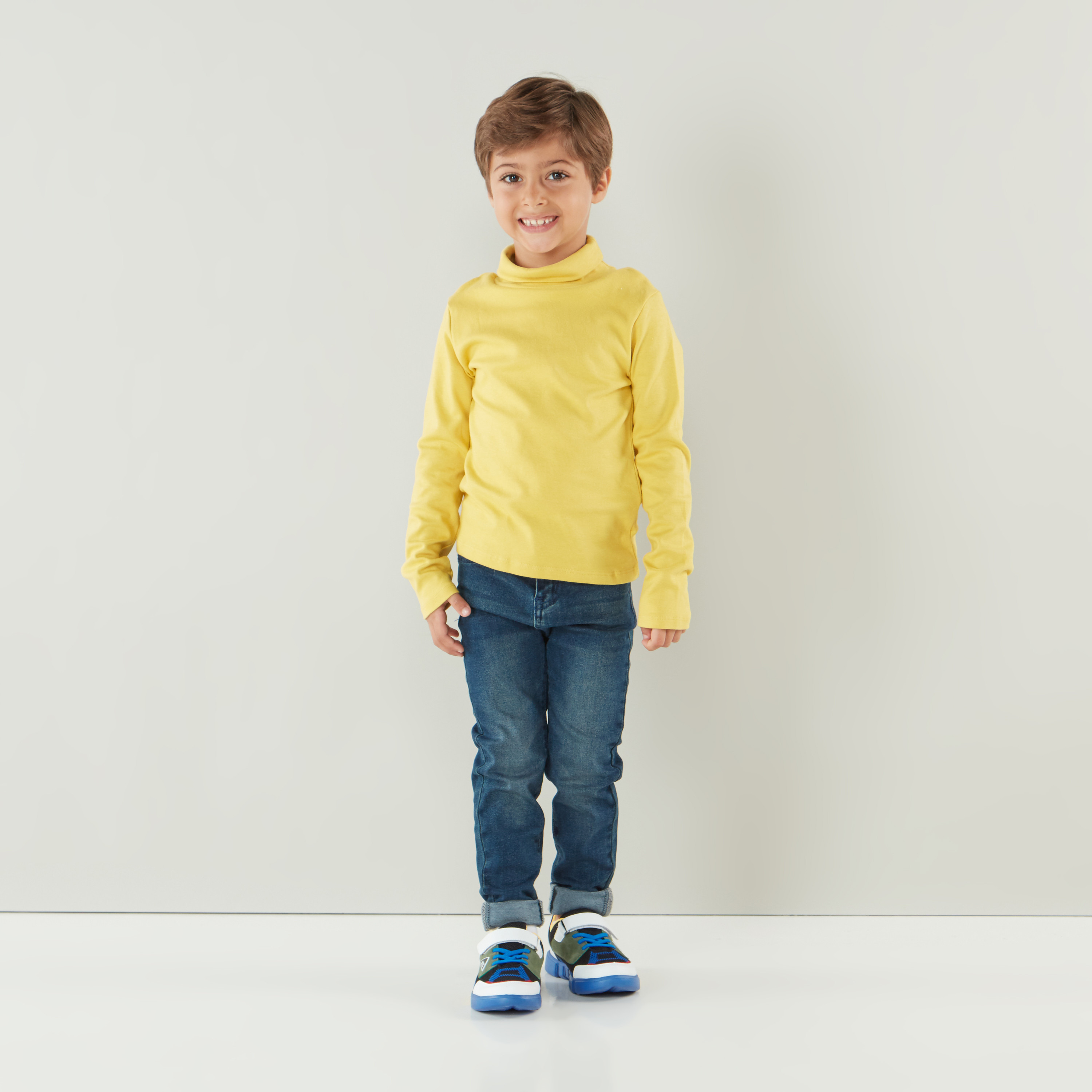 تيشيرت سادة بياقة مستديرة ضيّقة مع أكمام طويلة من جونيورز-boys-clothing-tshirtsandpolos-image-19