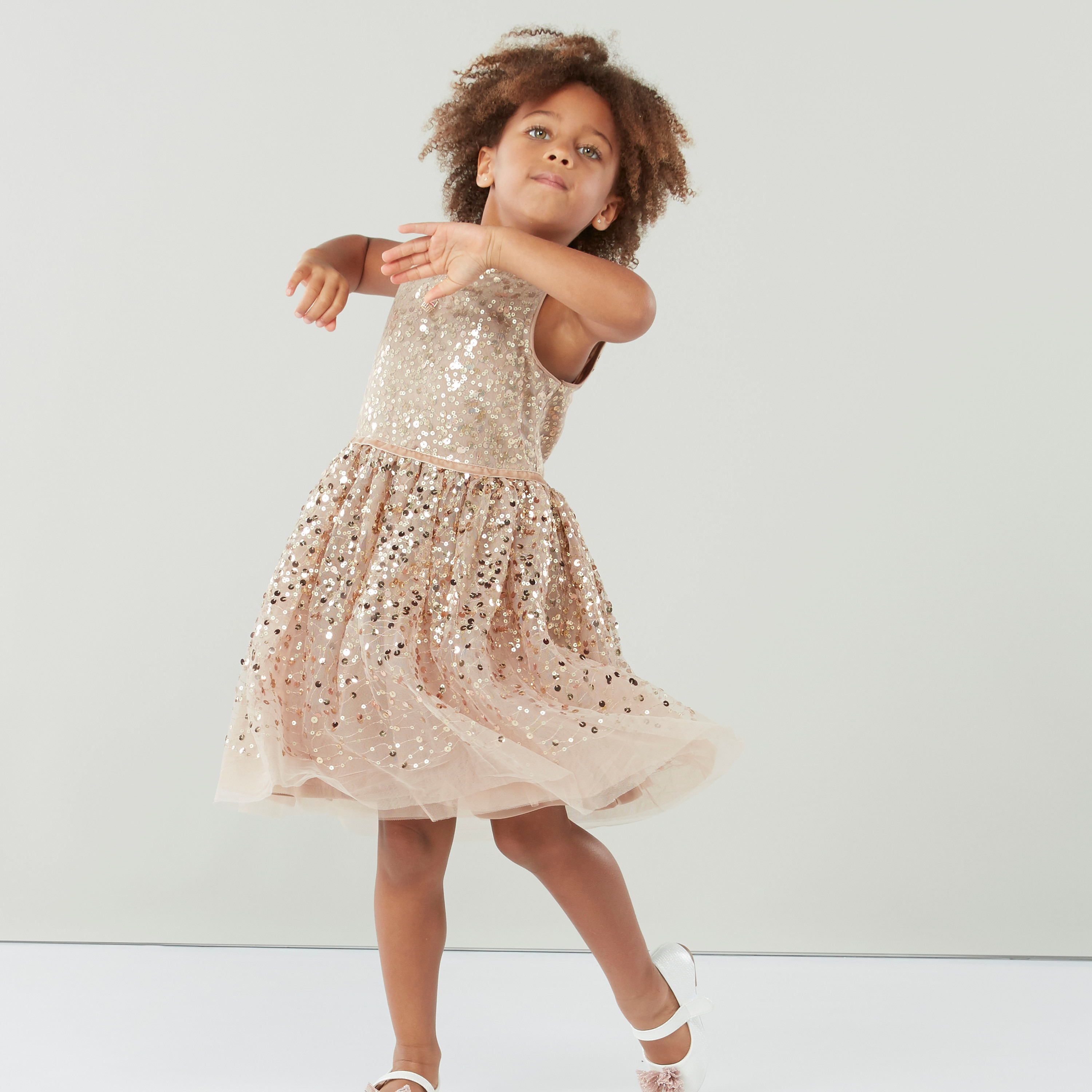 فستان مُطرّز دون أكمام مع ياقة مستديرة من جونيورز-girls-clothing-dressesandjumpsuits-image-3
