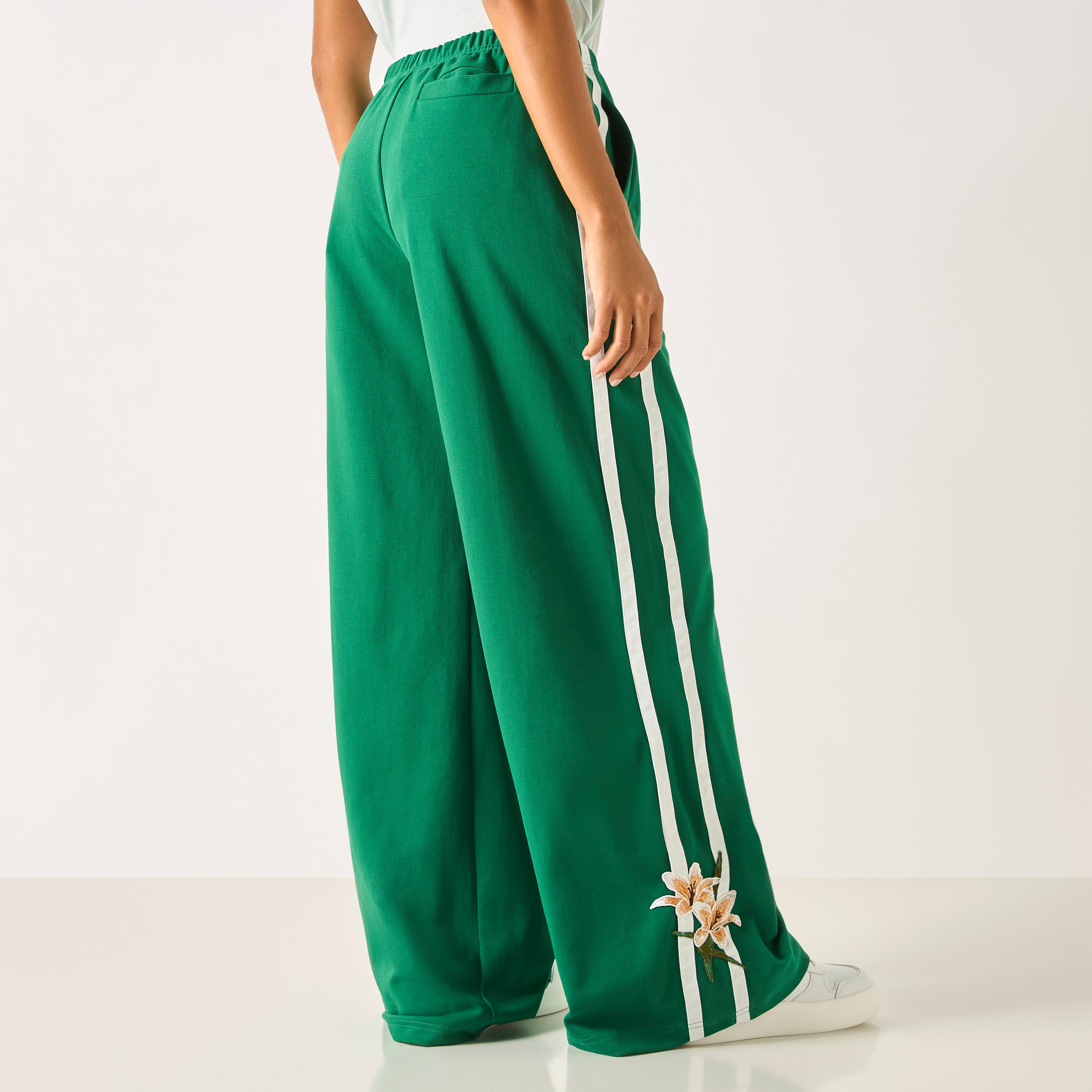 بنطلون رياضي مطرز بالزهور مع حزام خصر مطاطي من جيس-women-clothing-bottoms-joggers-image-6