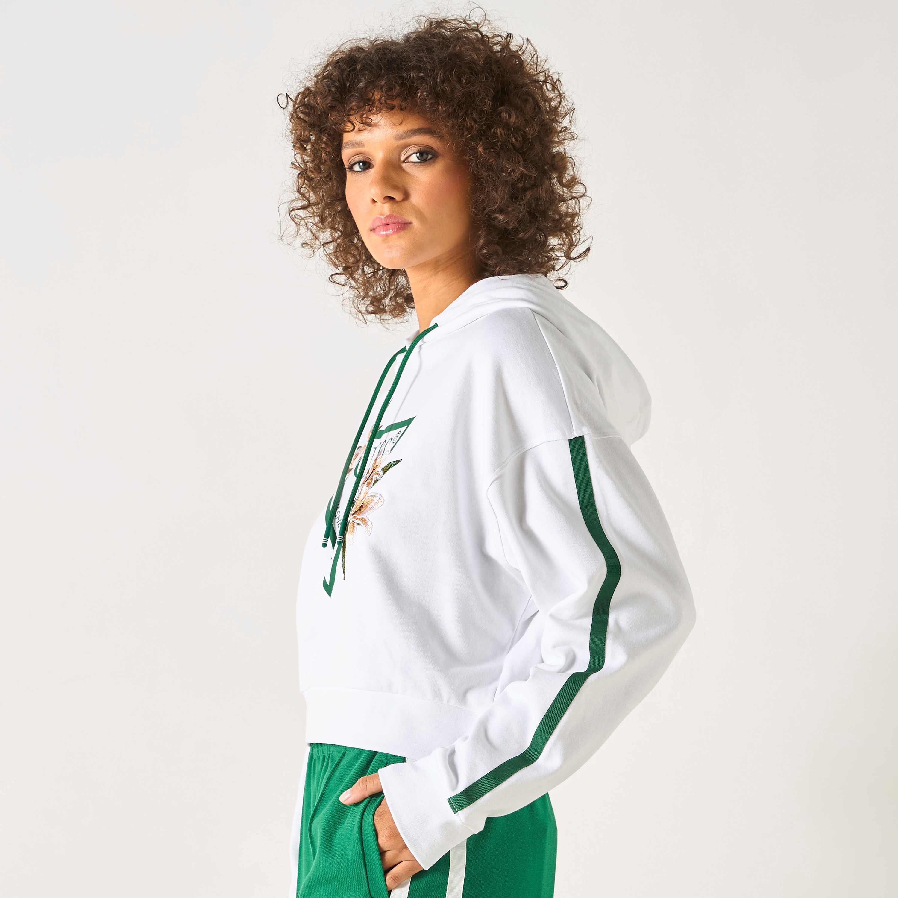 هودي بتطريزات زهرية وأكمام طويلة من جيس-women-clothing-hoodiesandsweatshirts-hoodies-image-4