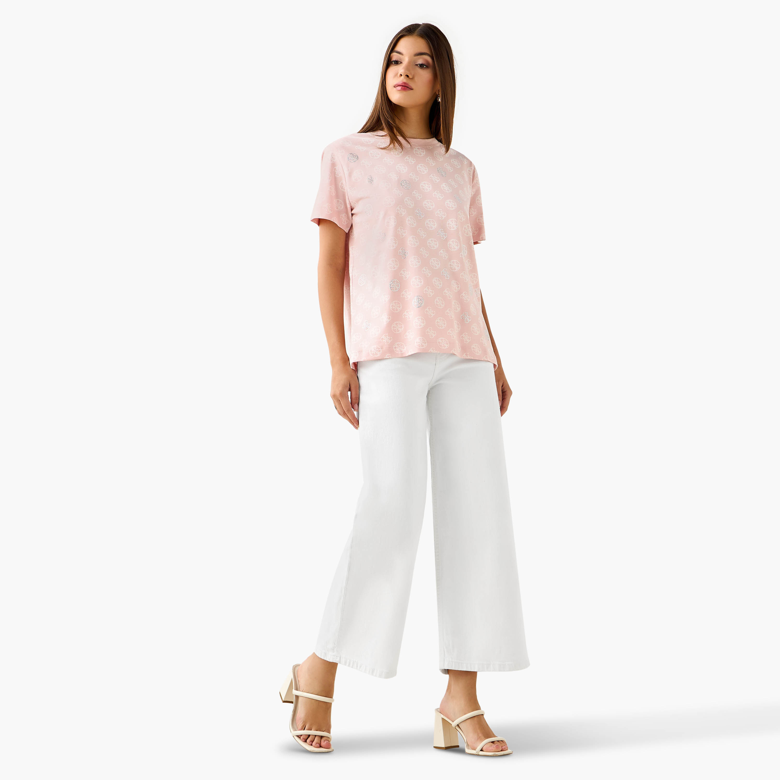 تيشيرت بطبعات مونوجرام وأكمام قصيرة من جيس-women-clothing-tshirts-image-7