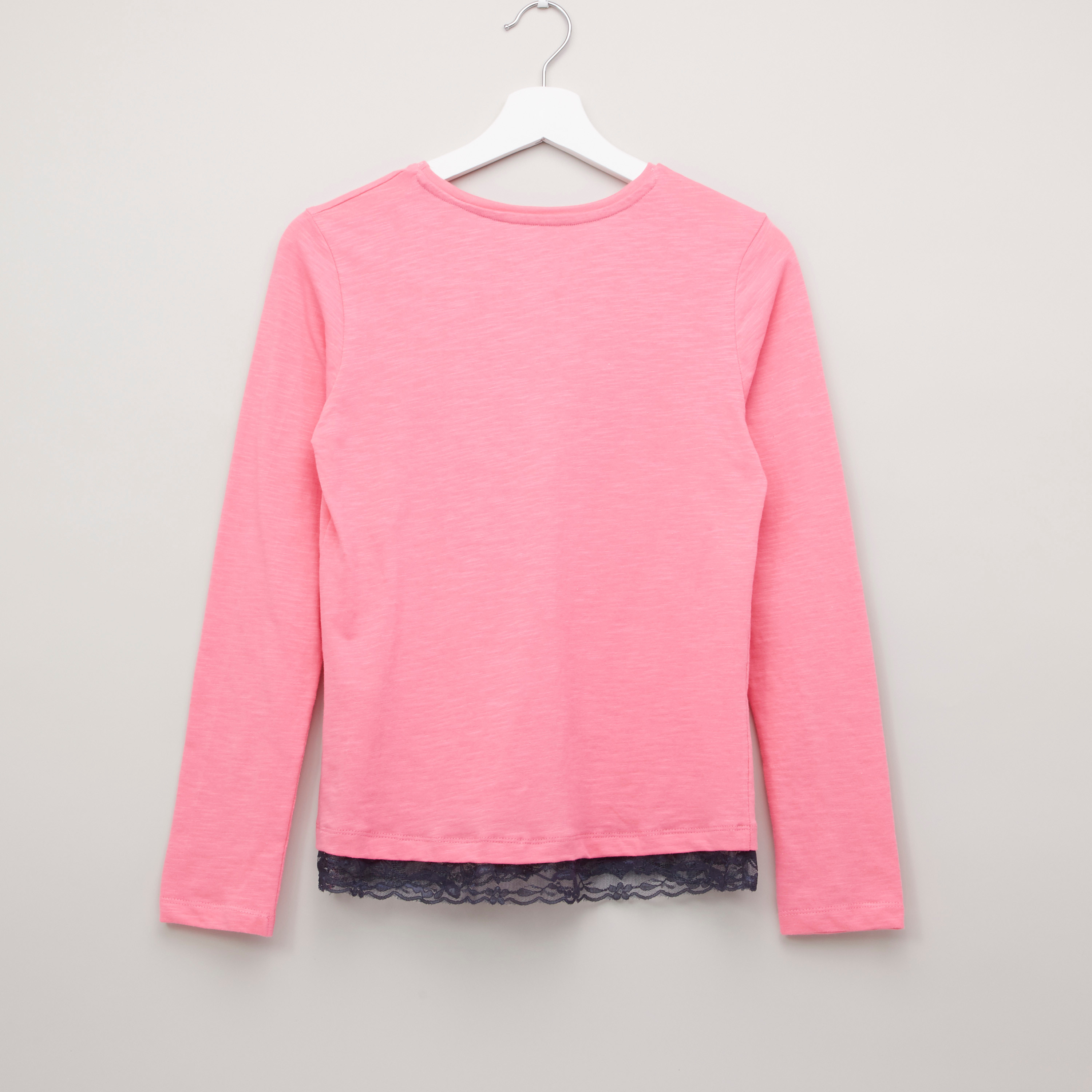 طقم بنطال بيجاما طويل بطبعات مع تيشيرت بتفاصيل دانتيل من جونيورز-bsclothing-girls-nightwear-image-4