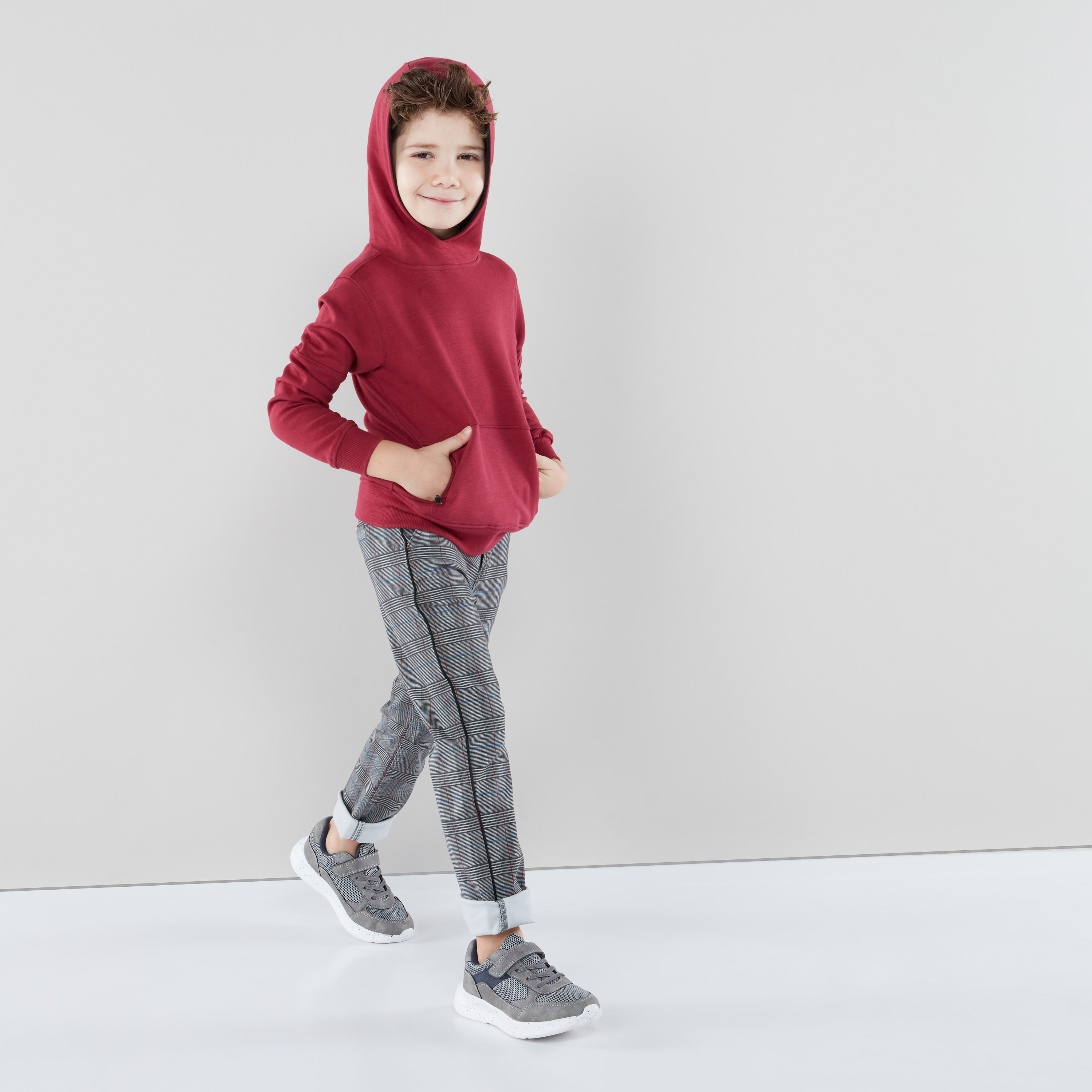 بلوفر سادة مع أكمام طويلة وقبّعة من جونيورز-boys-clothing-jumpersandcardigans-image-2