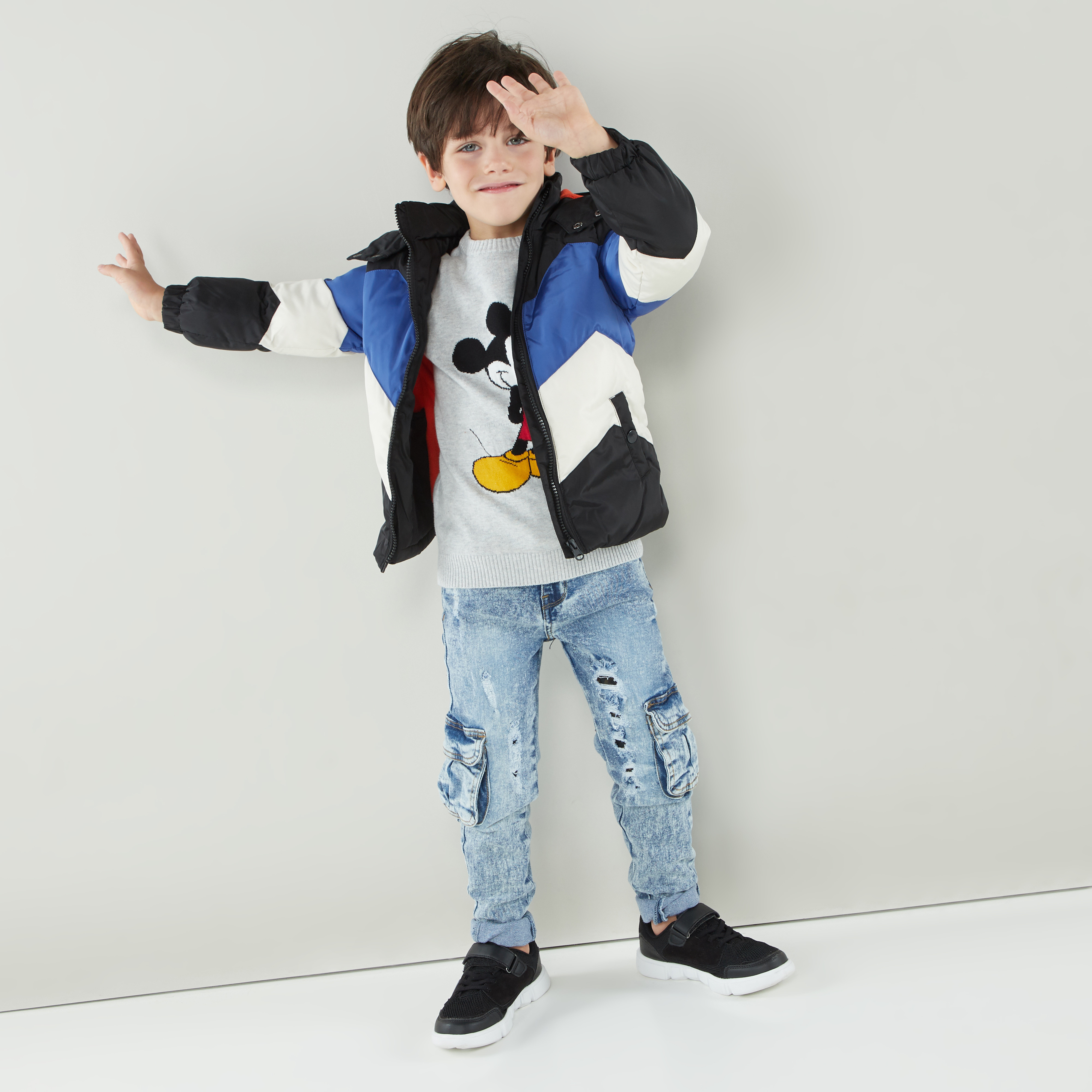 بنطلون جينز بارز الملمس بجيوب وعروات حزام من آيكونيك-boys-clothing-bottoms-jeans-image-1