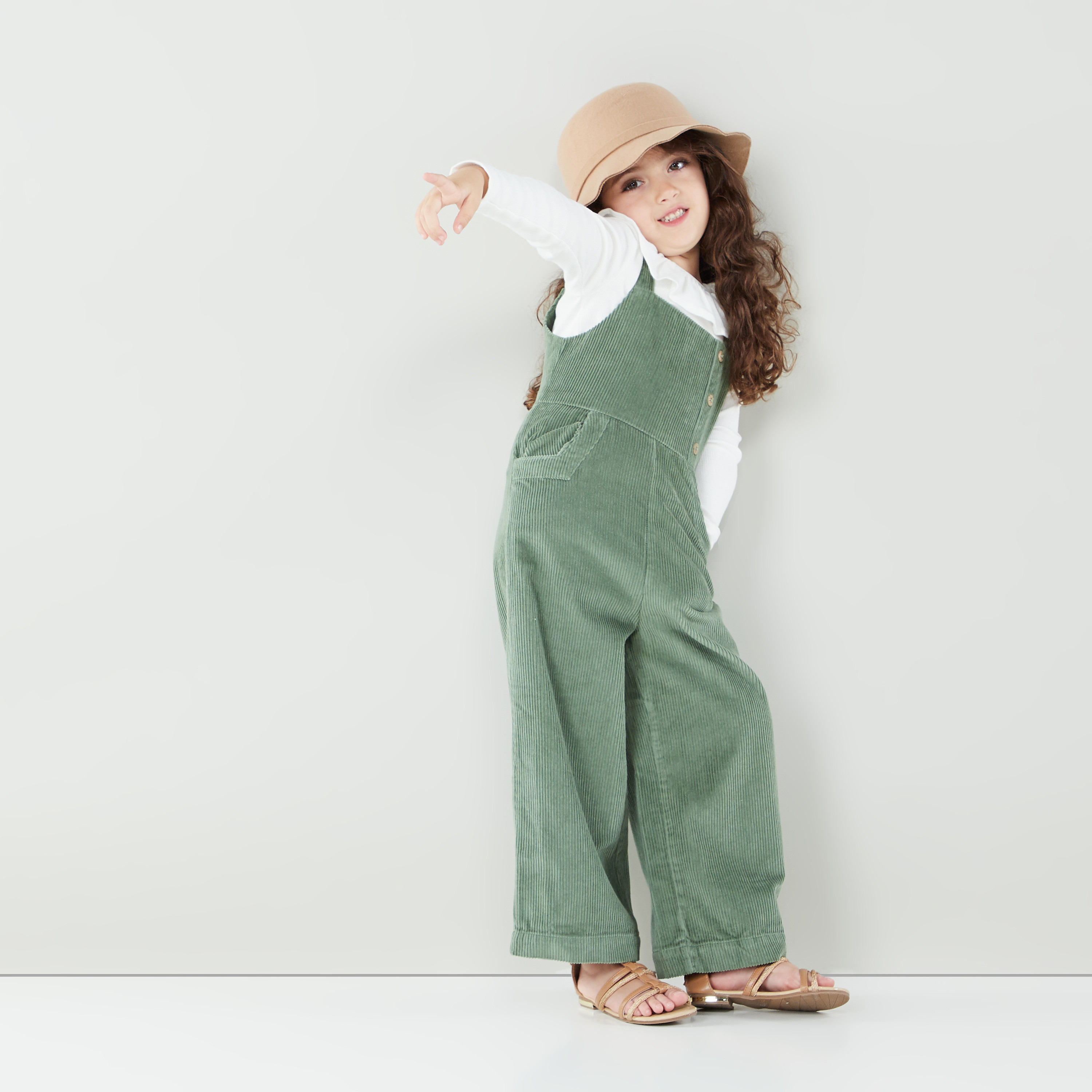 طقم دنغري وبلوزة سادة من جونيورز-girls-clothing-setsandcoords-image-1