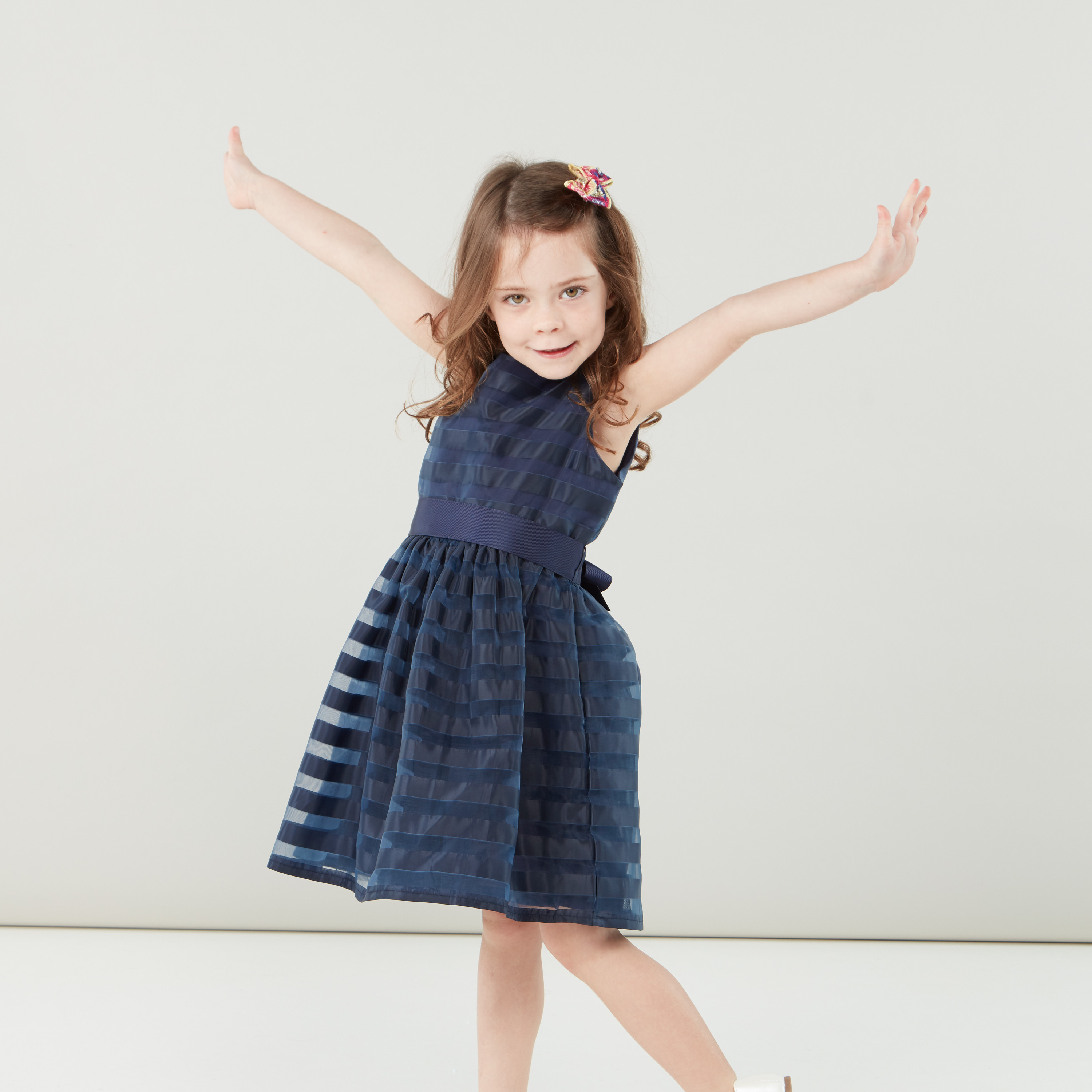 فستان مخطط  بدون أكمام وبياقة مستديرة من جونيورز-girls-clothing-dressesandjumpsuits-image-2