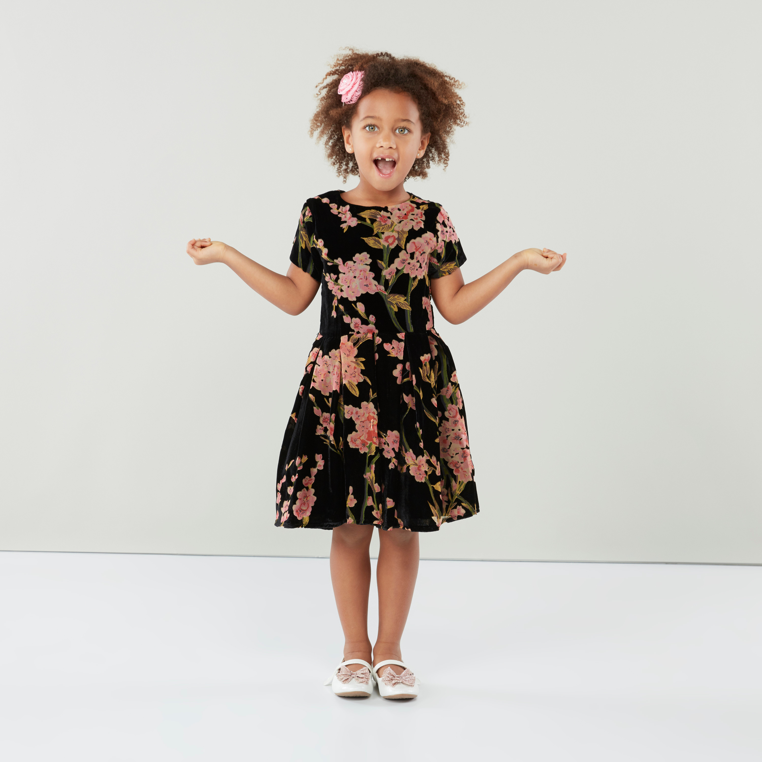 فستان بأكمام قصيرة مع طبعات أزهار من جونيورز-girls-clothing-dressesandjumpsuits-image-1