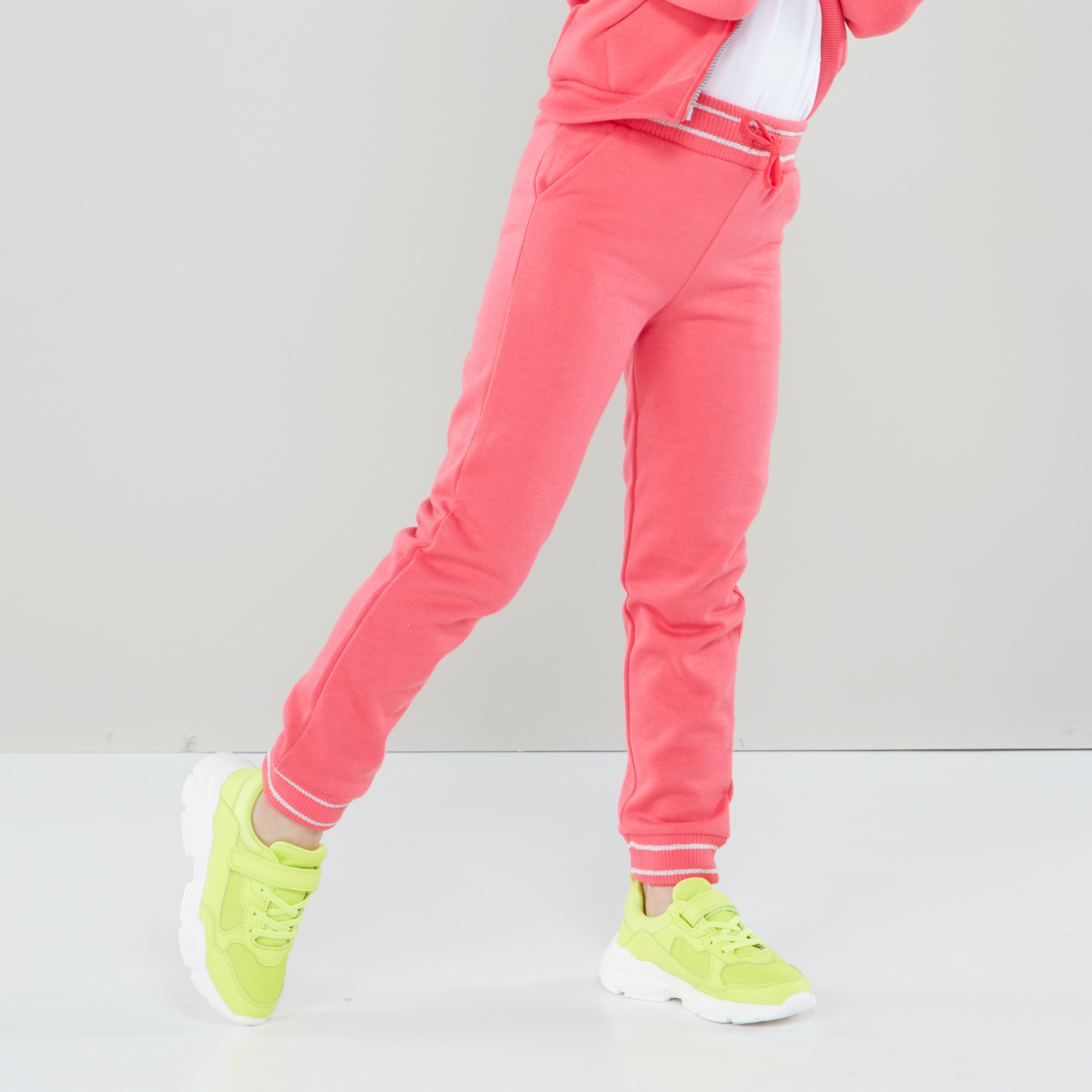 بنطلون رياضي بحواف مخططة وسحاب إغلاق وجيوب من بوسيني-girls-clothing-bottoms-joggersandtrackpants-image-5