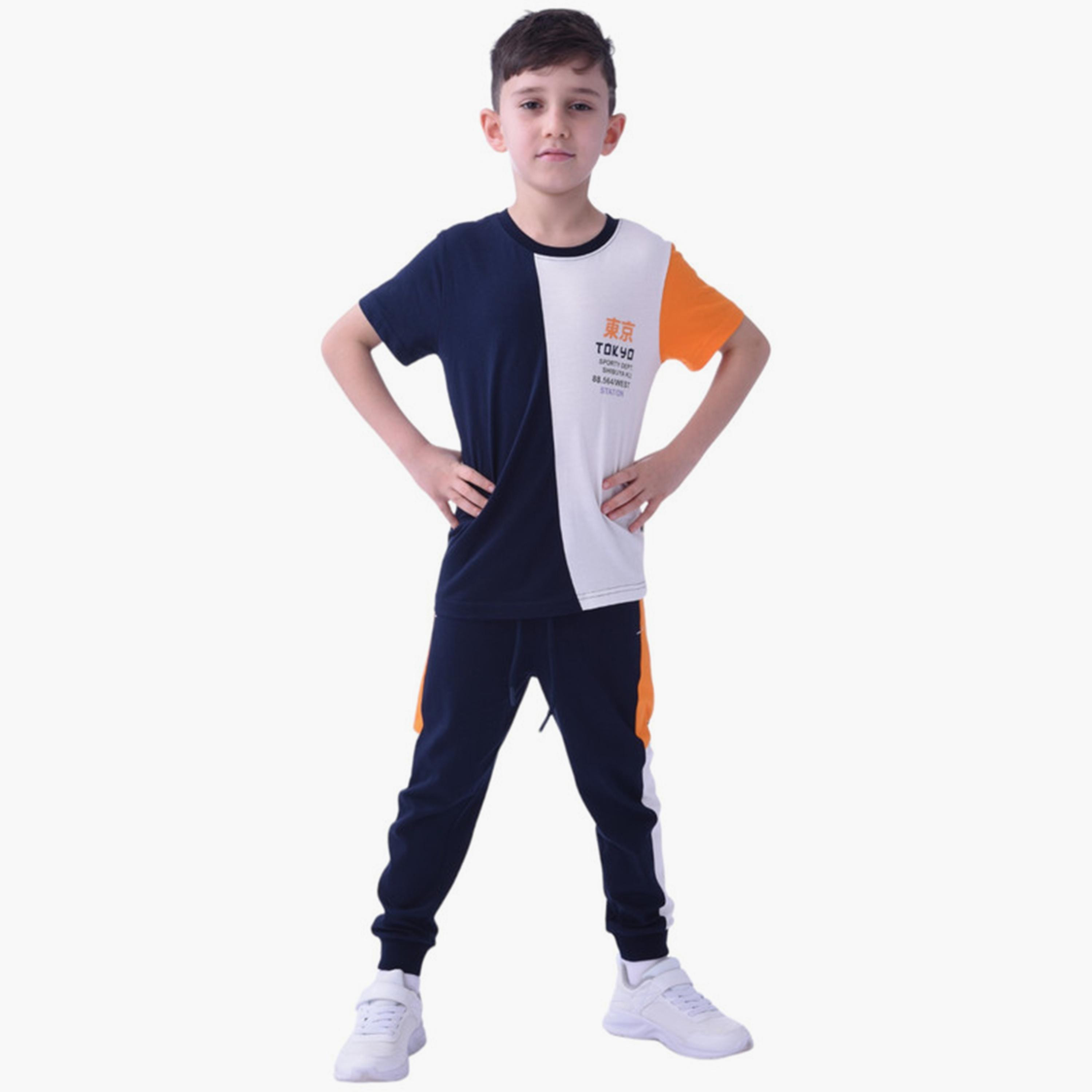 تيشيرت بأكمام قصيرة ملون مع بنطال ركض من فيكتور اند جين-boys-clothing-setsandcoords-image-1