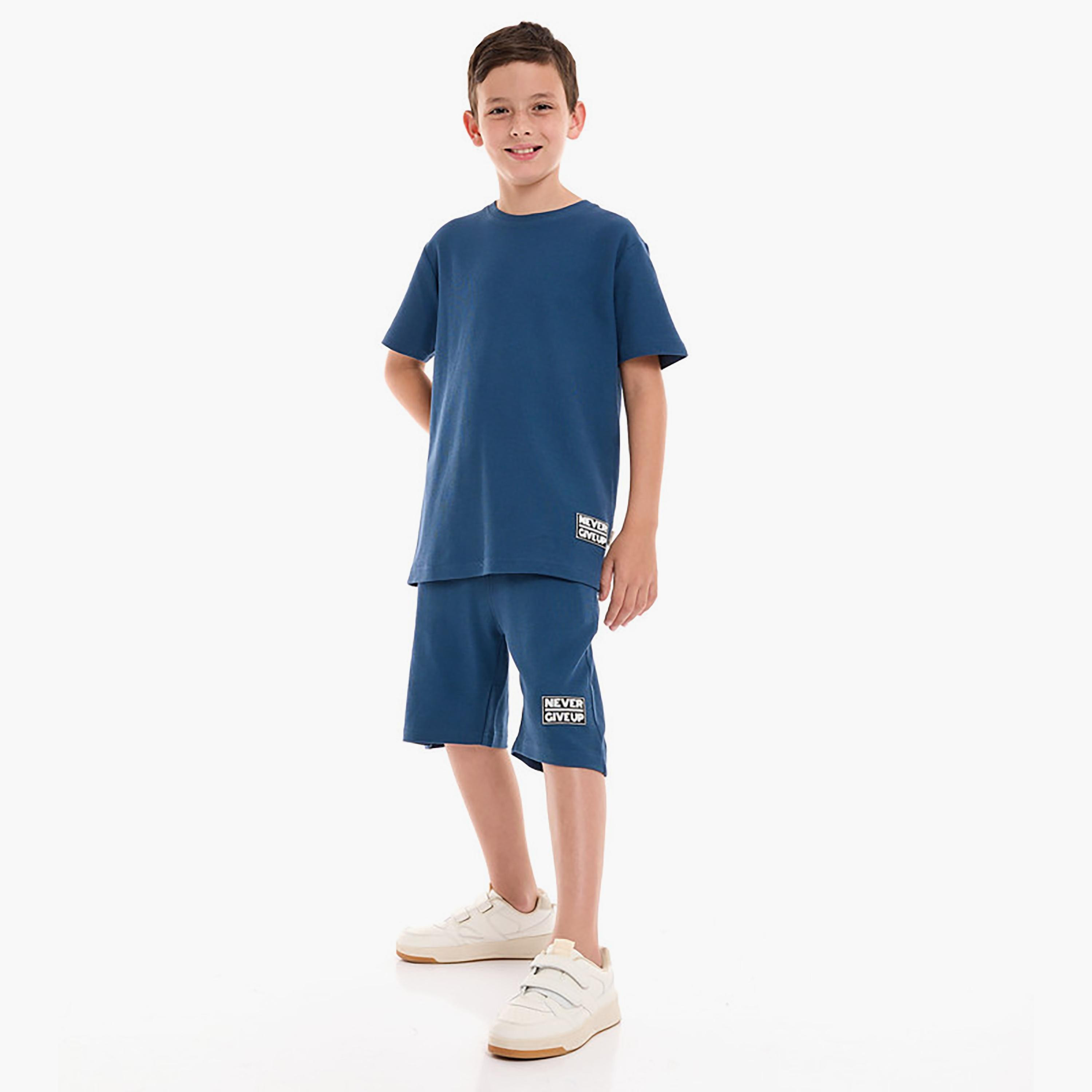 تيشيرت سادة بأكمام قصيرة مع شورت من فيكتور اند جين-boys-clothing-setsandcoords-image-1