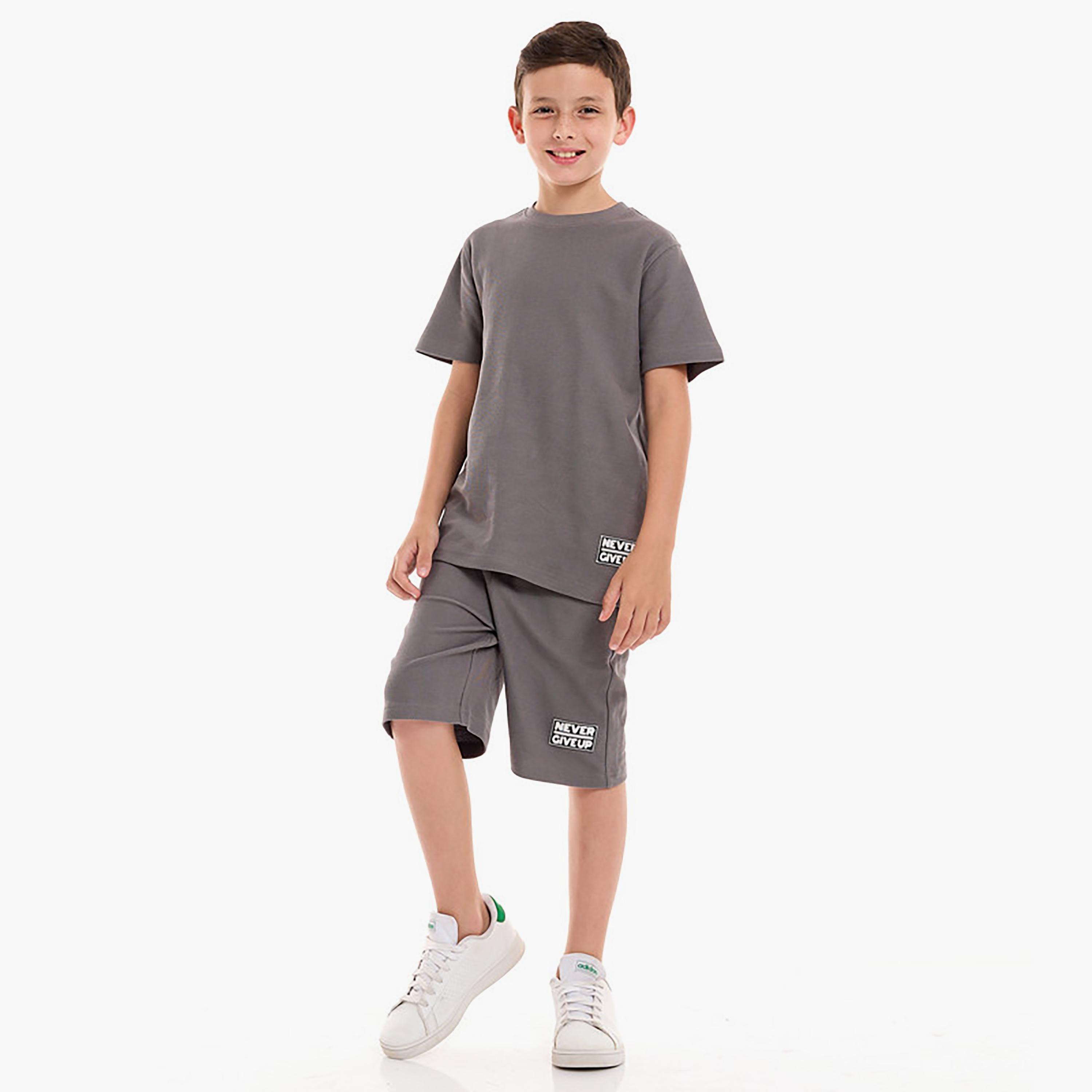 تيشيرت سادة بأكمام قصيرة مع شورت من فيكتور اند جين-boys-clothing-setsandcoords-image-1