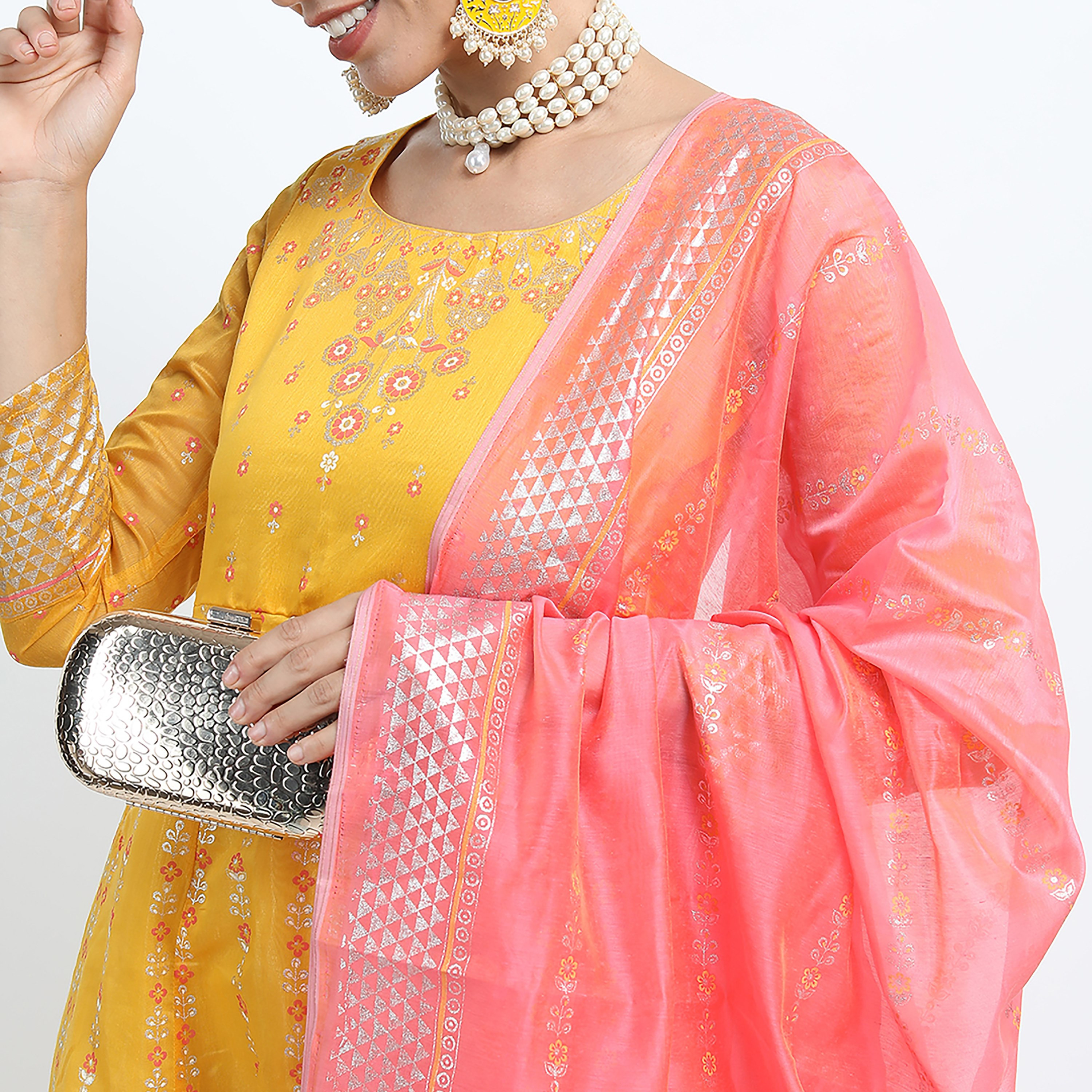 فستان ماكسي ذو اي لائن مع دوباتا ذو مطبوع برقبة دائرية من فيشوده-women-clothing-ethnicwear-dresses-image-3