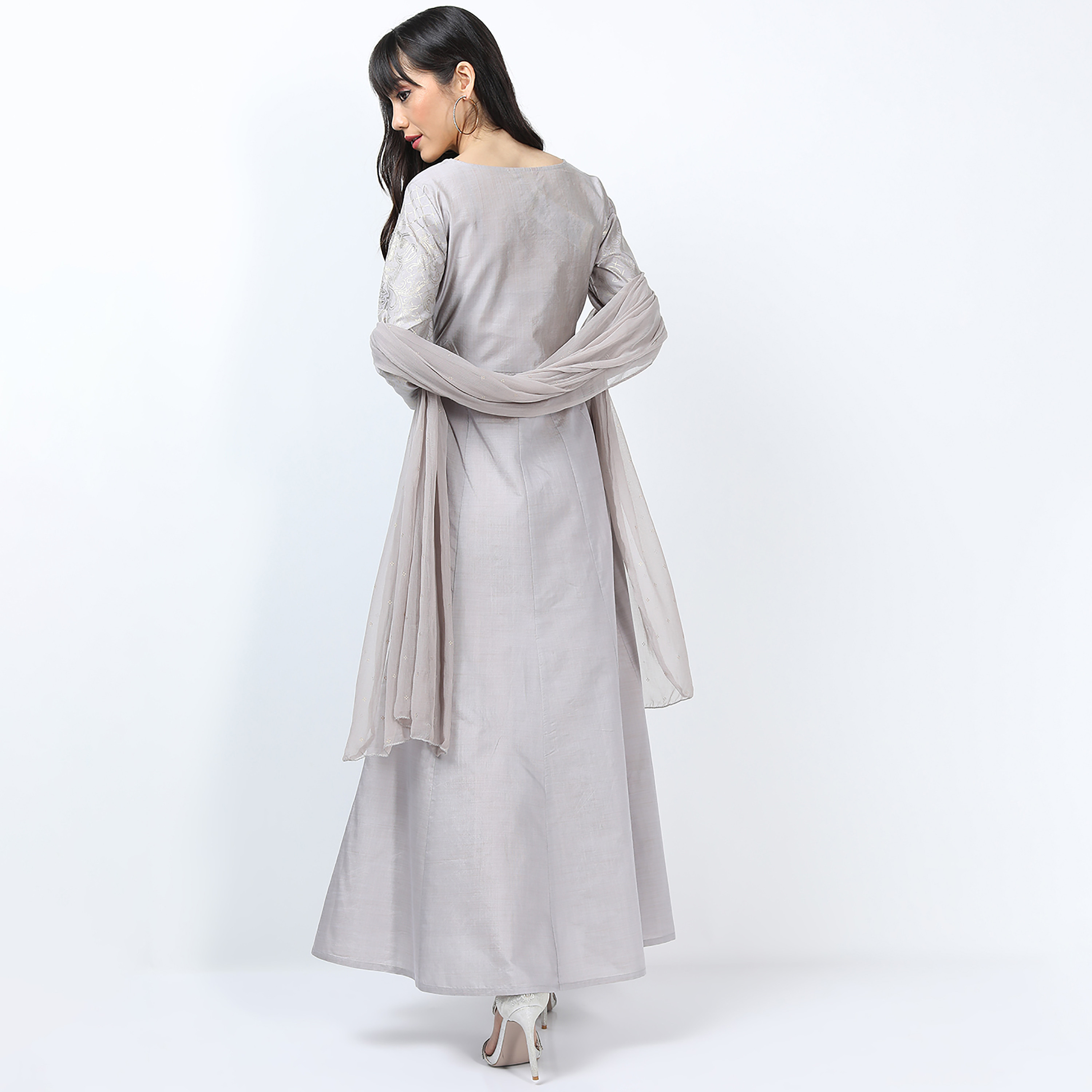  فستان ماكسي مع دوباتا من فيشوده مع مطبوع برقبة دائرية-women-clothing-ethnicwear-dresses-image-5