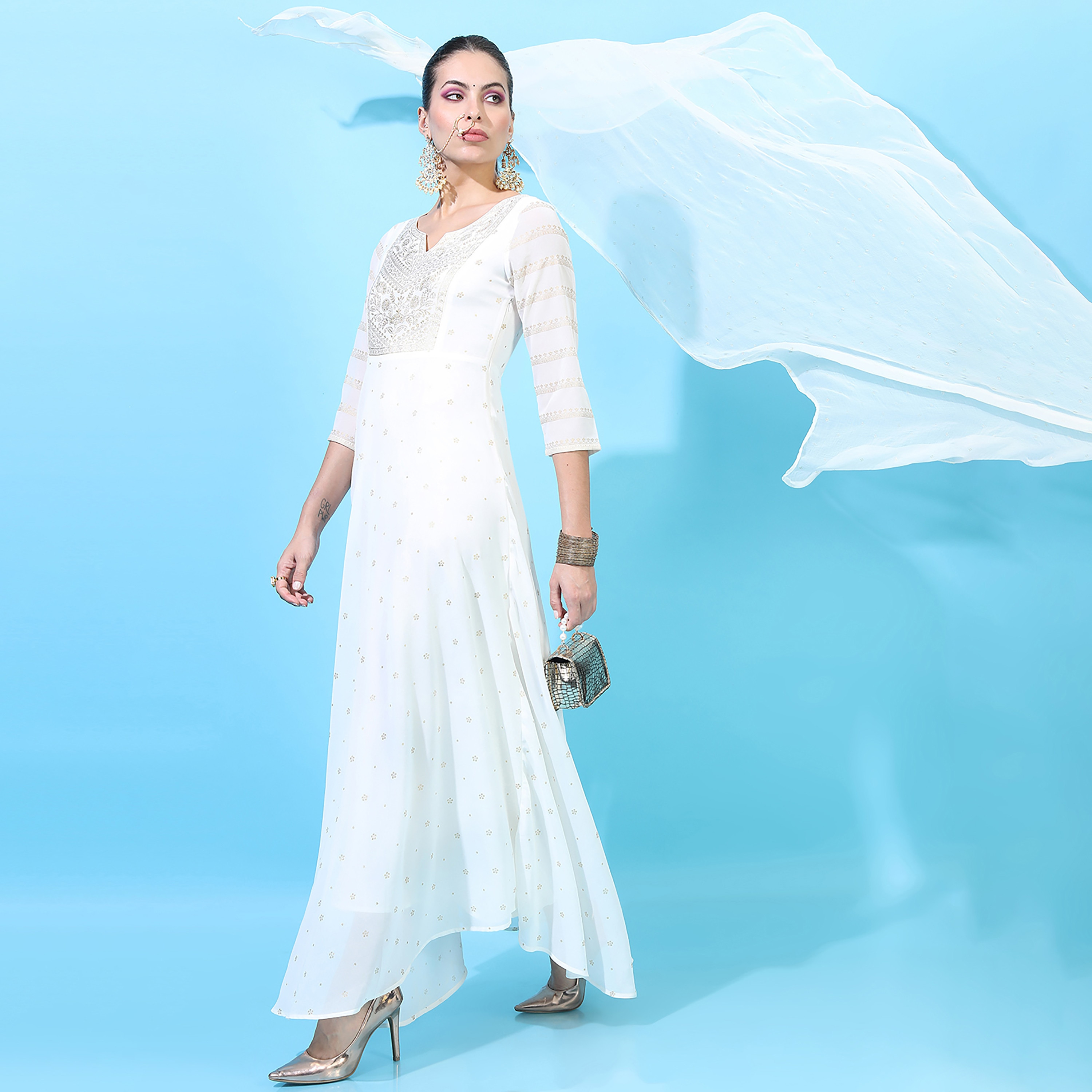  فستان ماكسي مع دوباتا من فيشوده مع مطبوع برقبة مدببة-women-clothing-ethnicwear-dresses-image-1