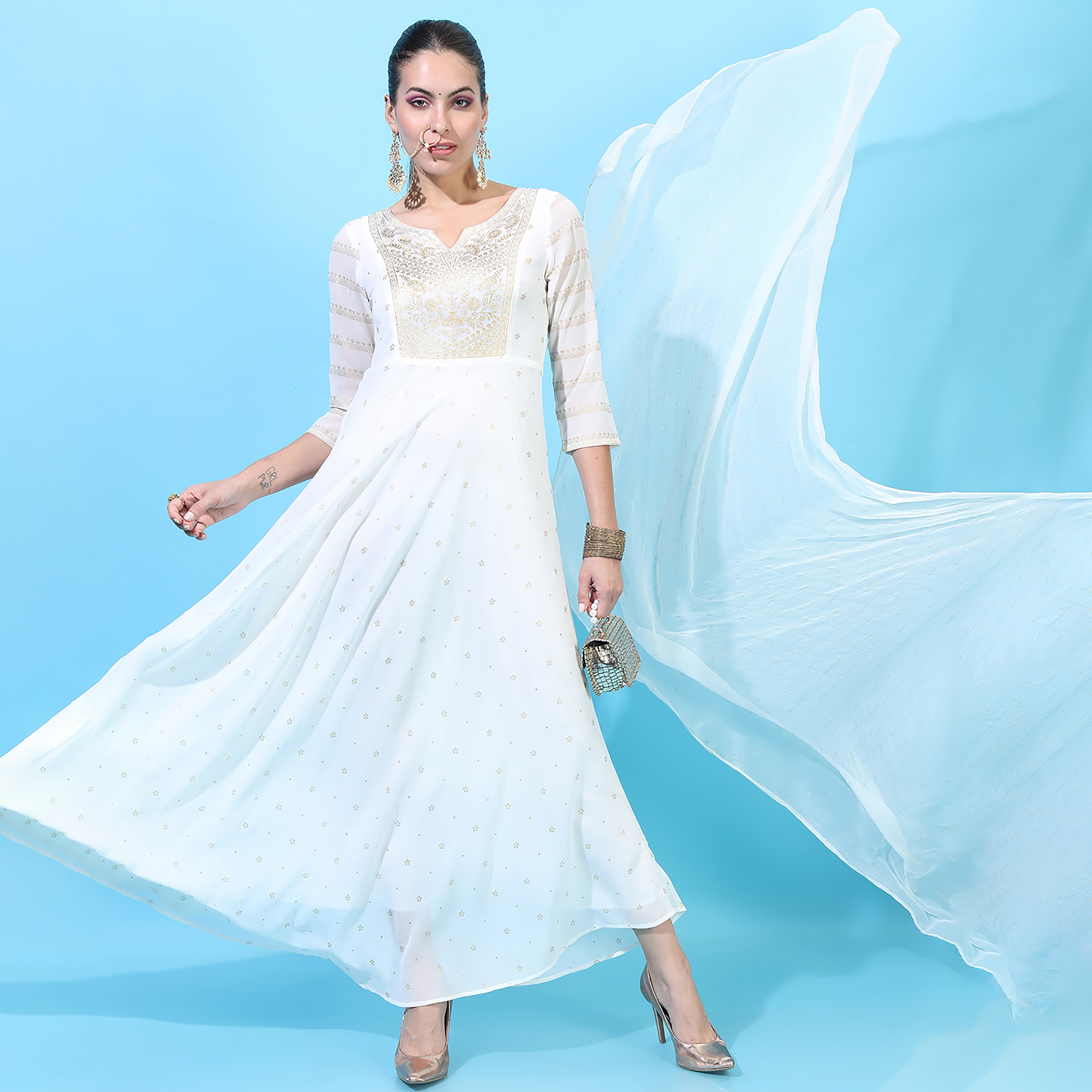  فستان ماكسي مع دوباتا من فيشوده مع مطبوع برقبة مدببة-women-clothing-ethnicwear-dresses-image-2