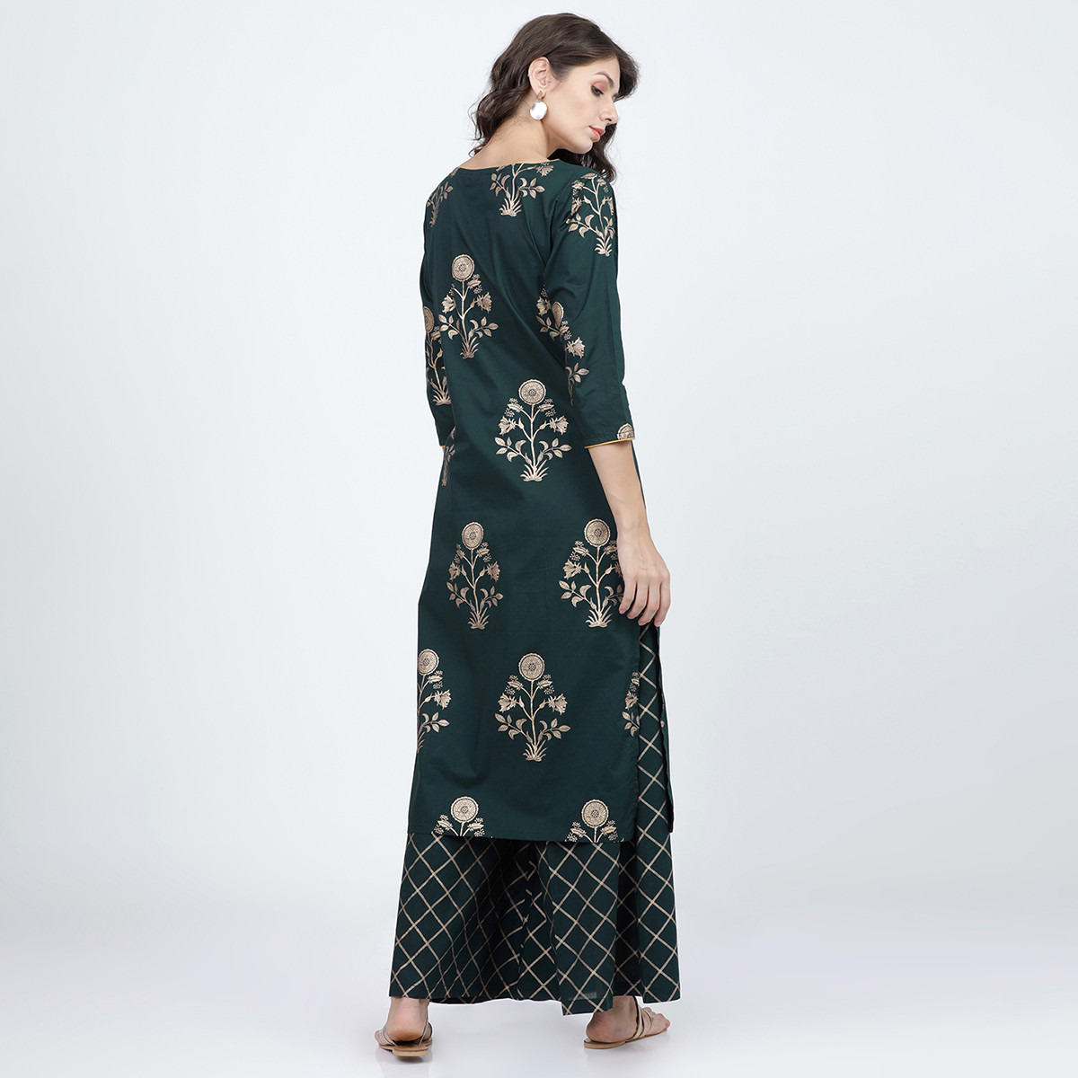Set of 2 Vishudh Women Green Printed Round Neck Kurta and Palazzo-women-clothing-ethnicwear-salwarsuits-image-4