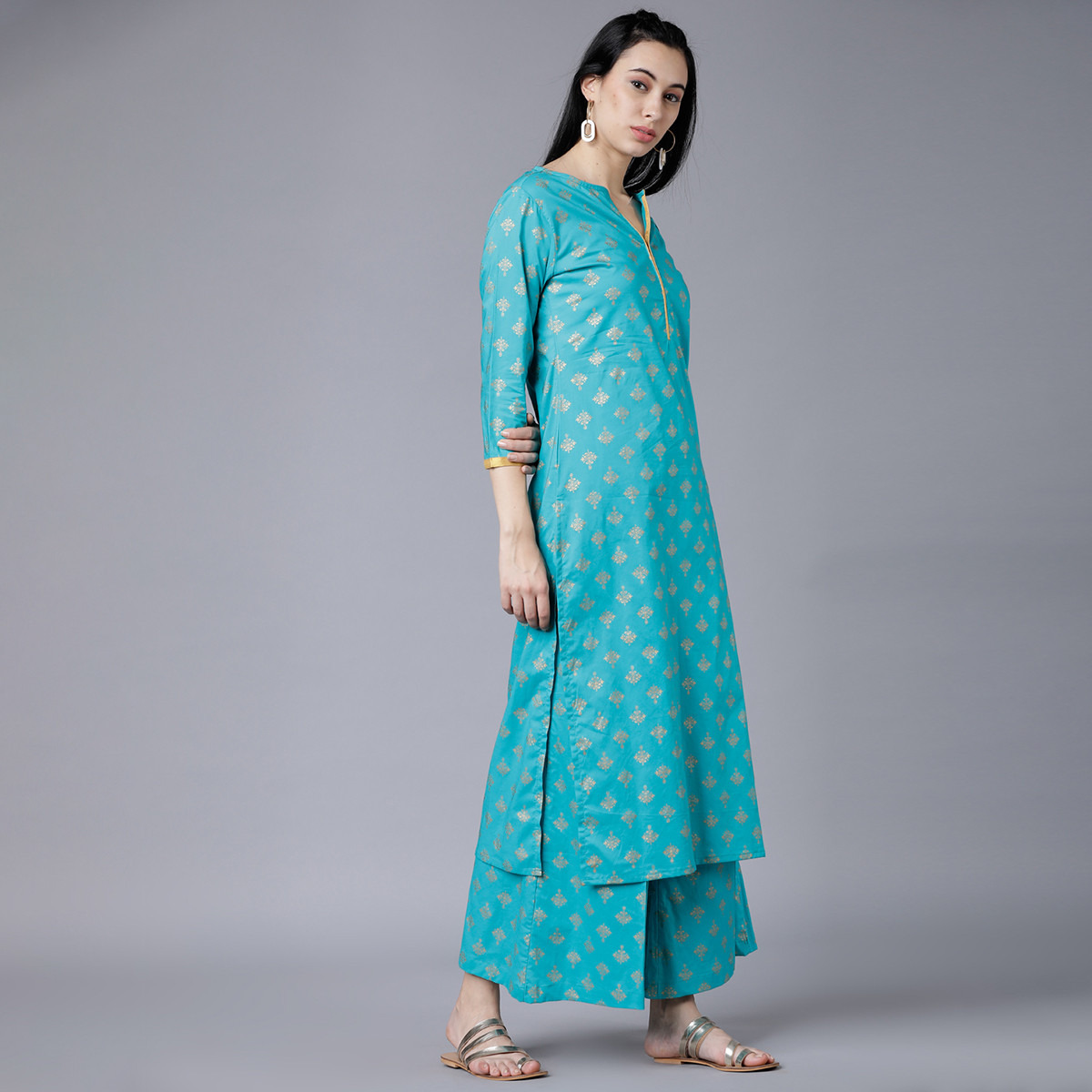 Set of 2 Vishudh Women Turquoise Printed Round Neck Kurta and Palazzo-women-clothing-ethnicwear-salwarsuits-image-4