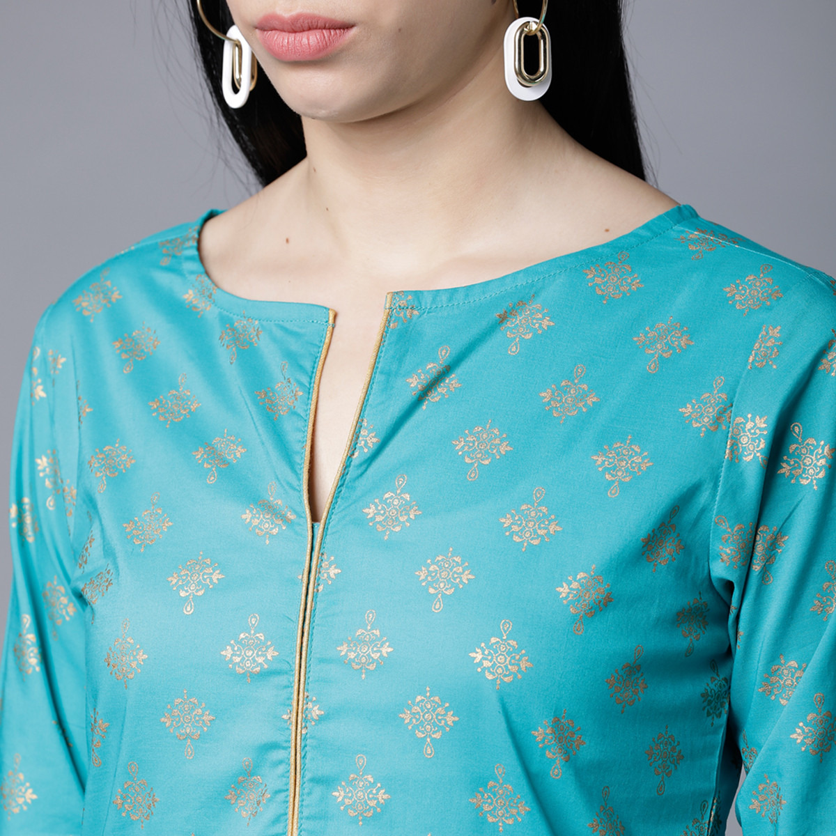 Set of 2 Vishudh Women Turquoise Printed Round Neck Kurta and Palazzo-women-clothing-ethnicwear-salwarsuits-image-5