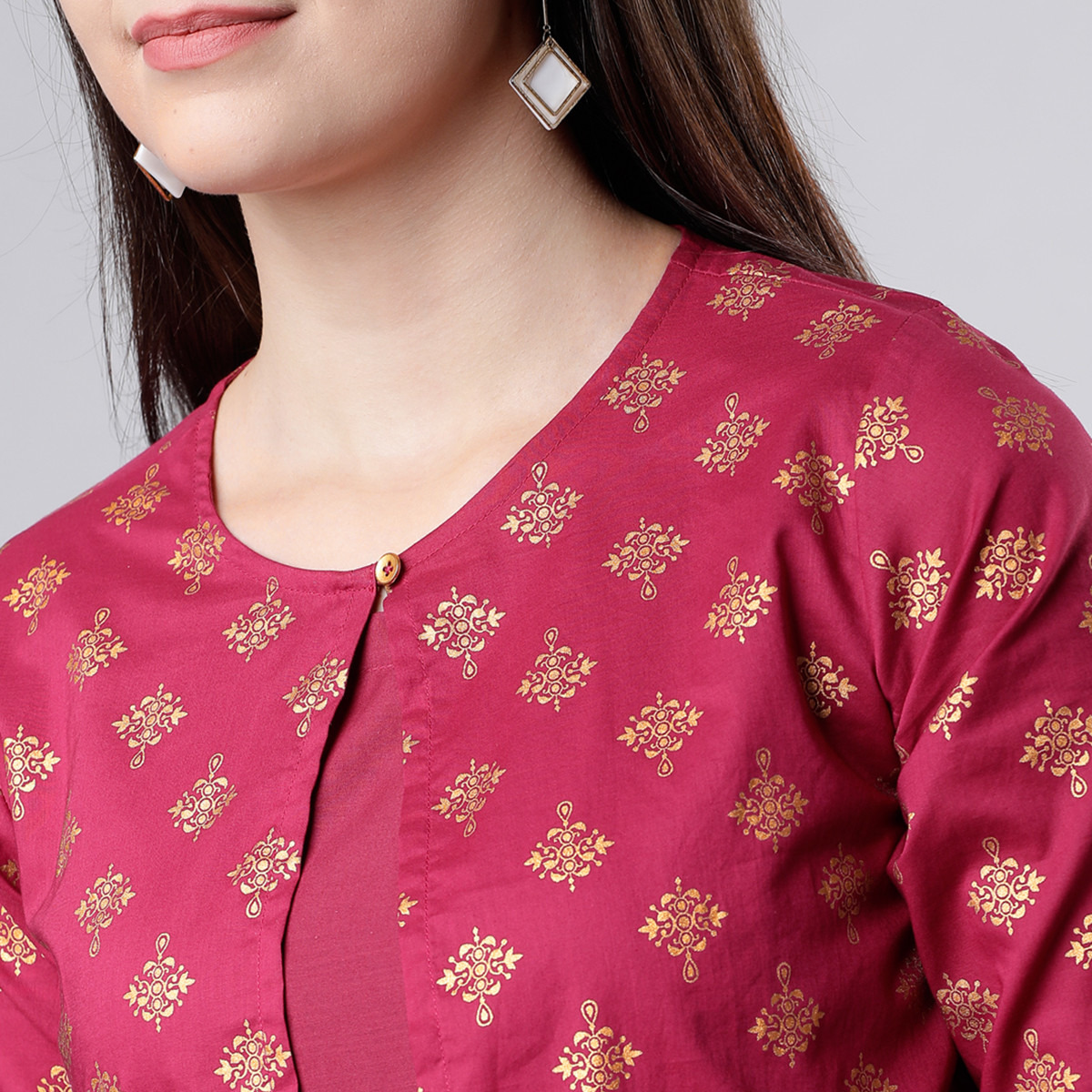 Set of 3 Vishudh Women Magenta Printed Kurta and Trouser with Ethnic Jacket-women-clothing-ethnicwear-salwarsuits-image-5