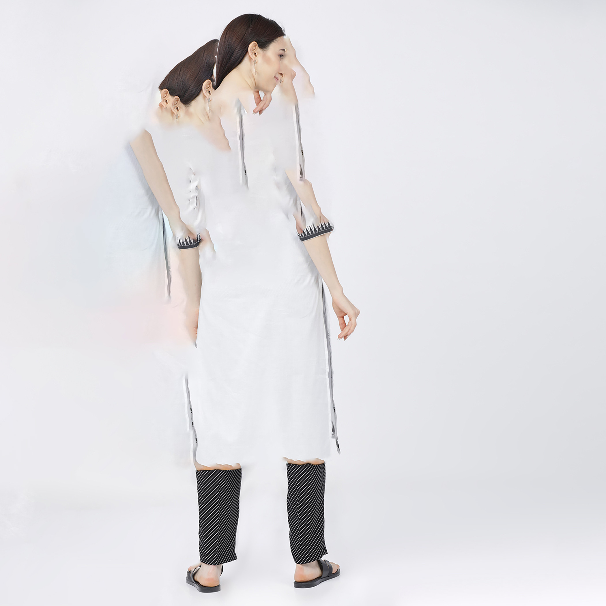 مجموعة من قطعتين كورتا مطبوع مع بنطلون حريمي من فيشوده -women-clothing-ethnicwear-salwarsuits-image-3