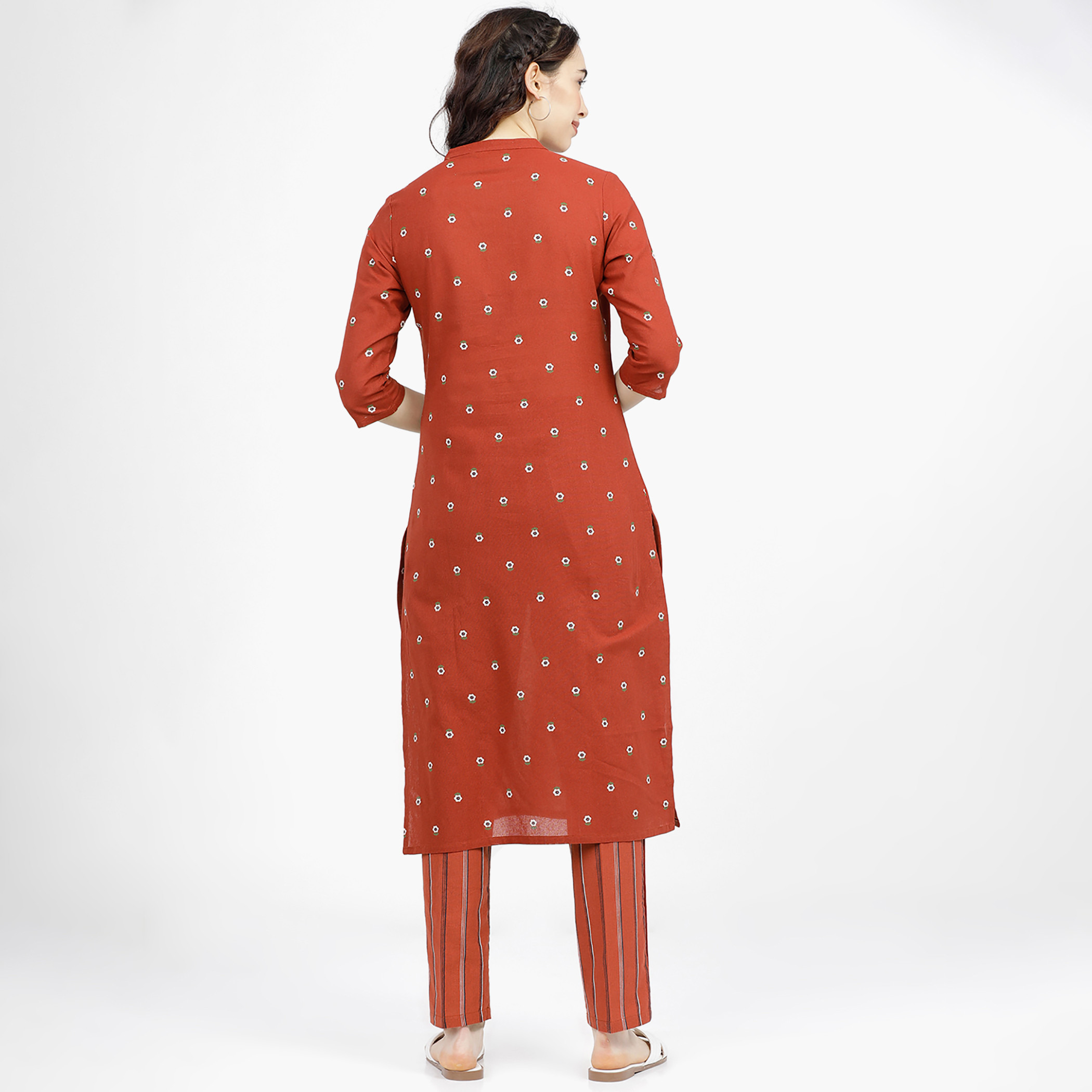 مجموعة من قطعتين كورتا مطبوع مع بنطلون حريمي من فيشوده -women-clothing-ethnicwear-salwarsuits-image-3