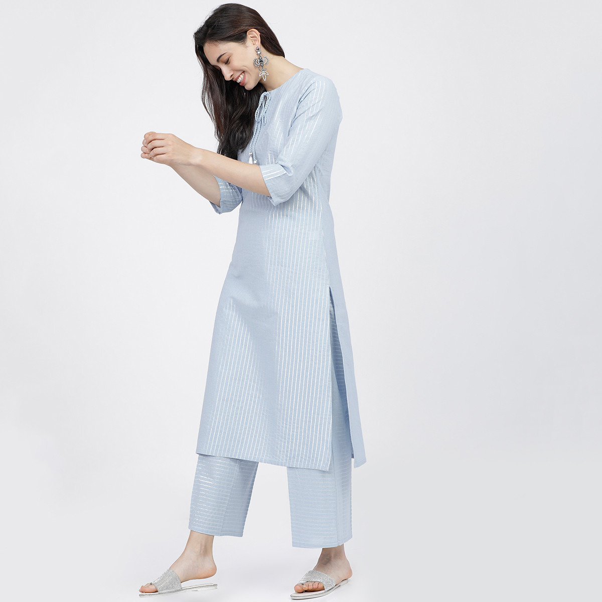 مجموعة من قطعتين كورتا مستقيم مخطط وبنطلون بالازو حريمي من فيشوده نيو -women-clothing-ethnicwear-salwarsuits-image-2