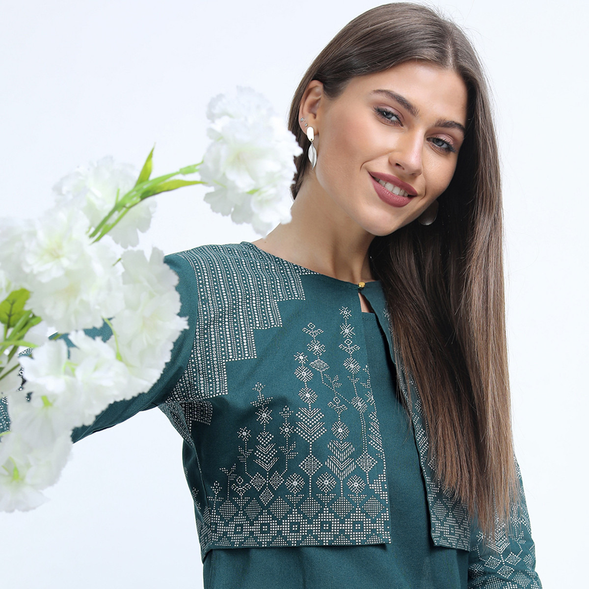 Set of 2 Vishudh Women Teal Printed Kurta and Palazzo with Ethnic Jacket-women-clothing-ethnicwear-salwarsuits-image-2