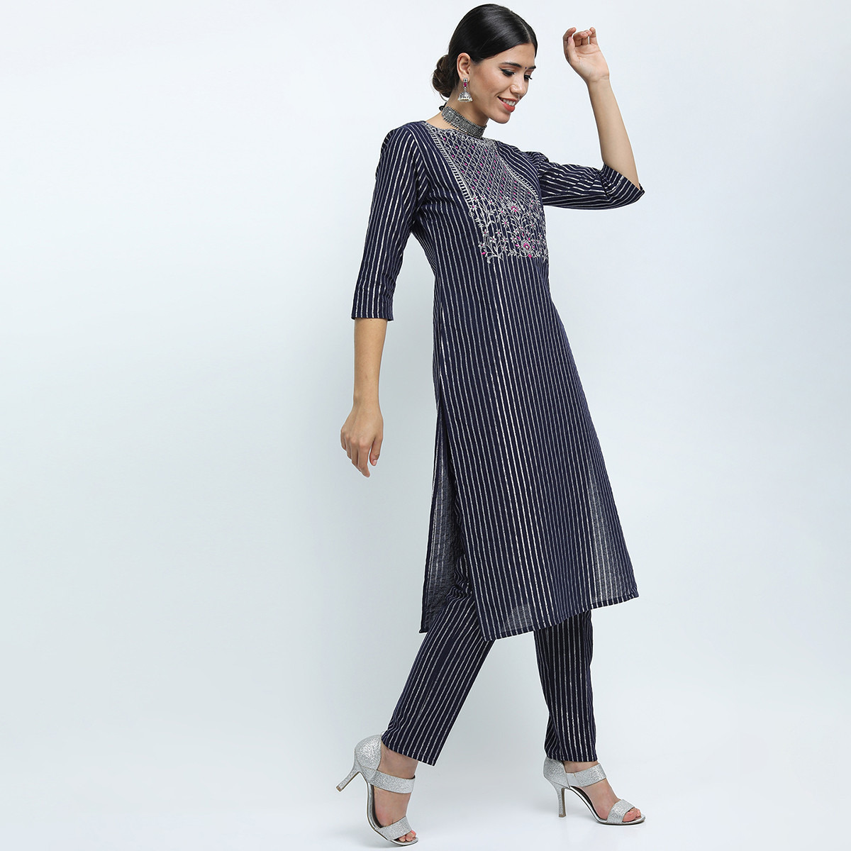 Set of 3 Vishudh Women Blue Striped Round Neck Kurta and Pant with Dupatta-women-clothing-ethnicwear-salwarsuits-image-5