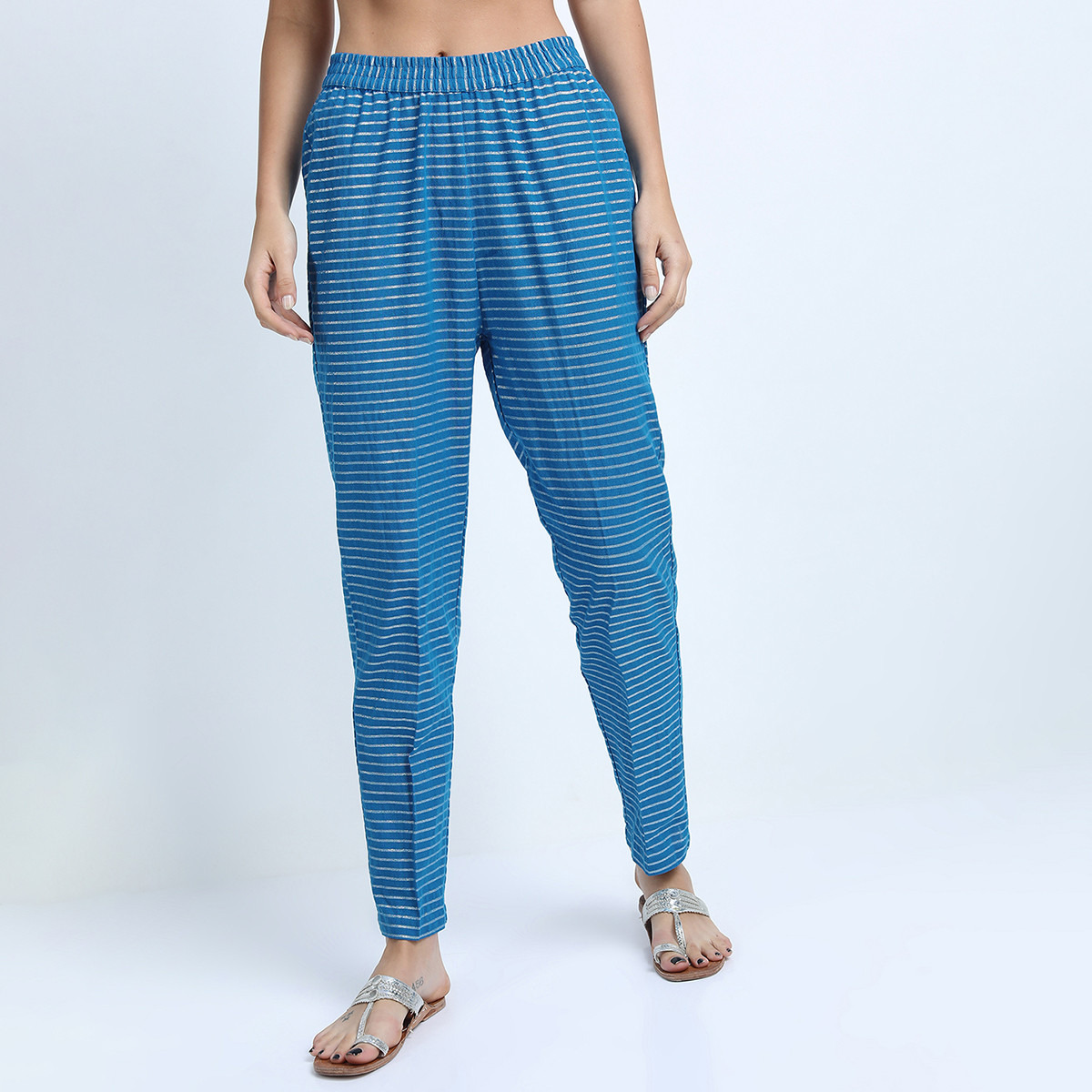 Set of 2 Vishudh Women Blue Checked Round Neck Kurta and Pant-women-clothing-ethnicwear-salwarsuits-image-7