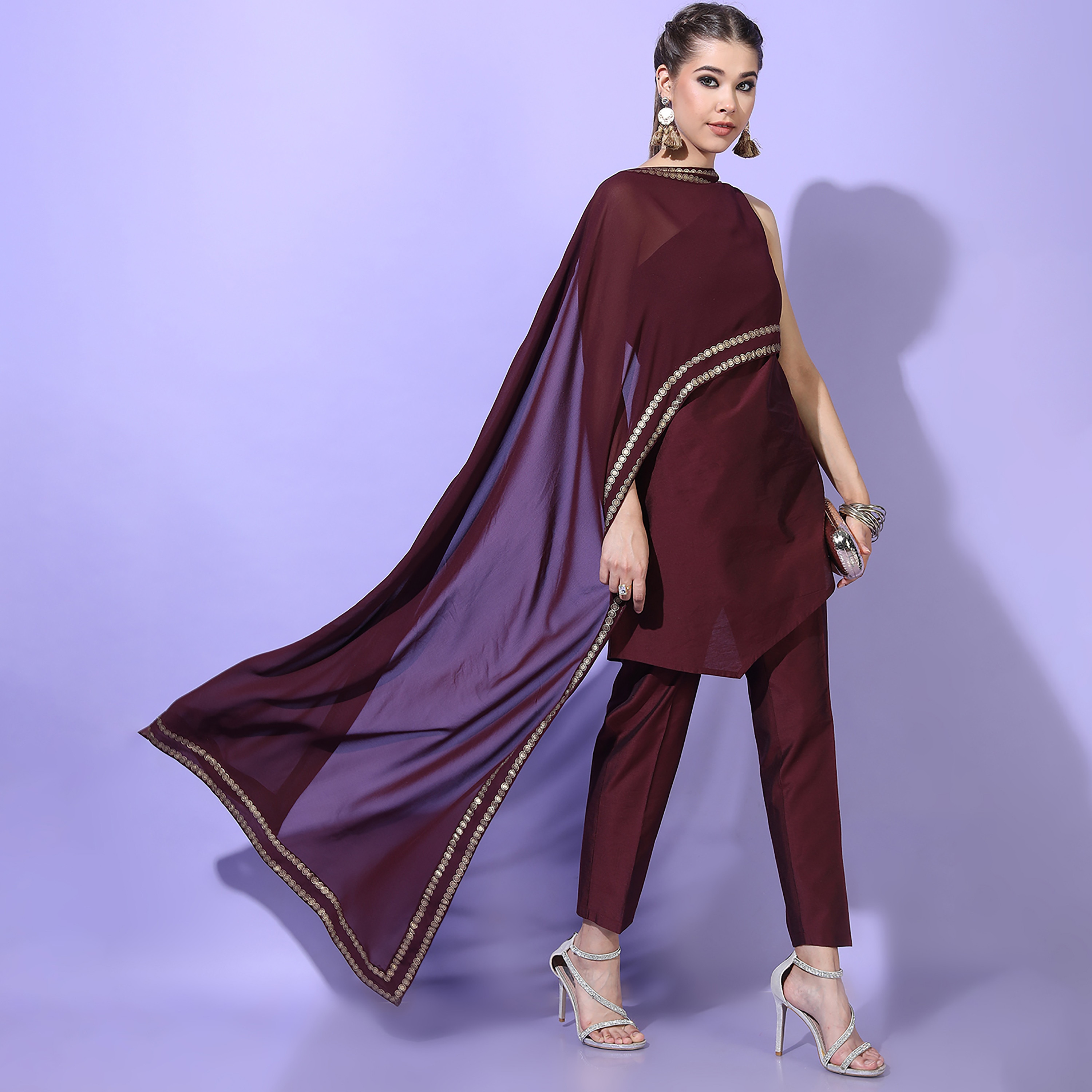 مجموعة من 3 قطعات كورتا قصيرة غير المتماثل مطبوعة مع بالازو سادة من فيشوده -women-clothing-ethnicwear-salwarsuits-image-4