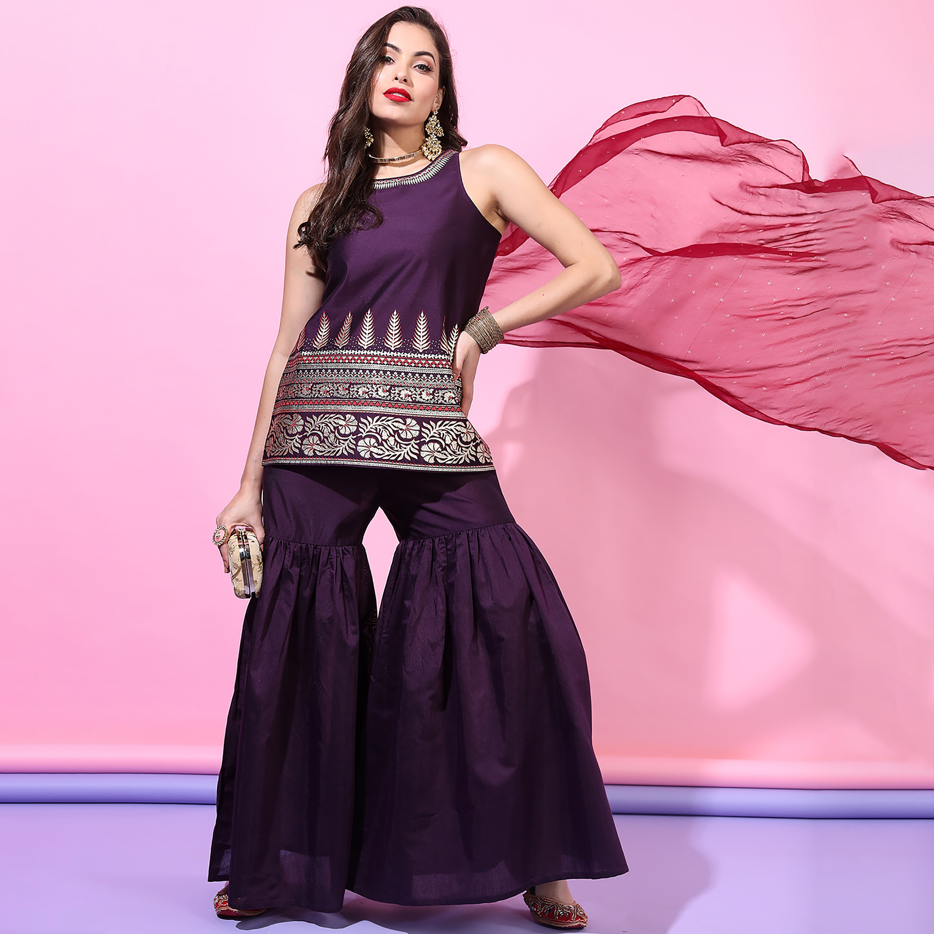 مجموعة من 3 قطعات كورتا قصيرة برقبة دائرية مطبوعة مع شرارة ودوباتا من فيشوده -women-clothing-ethnicwear-salwarsuits-image-1