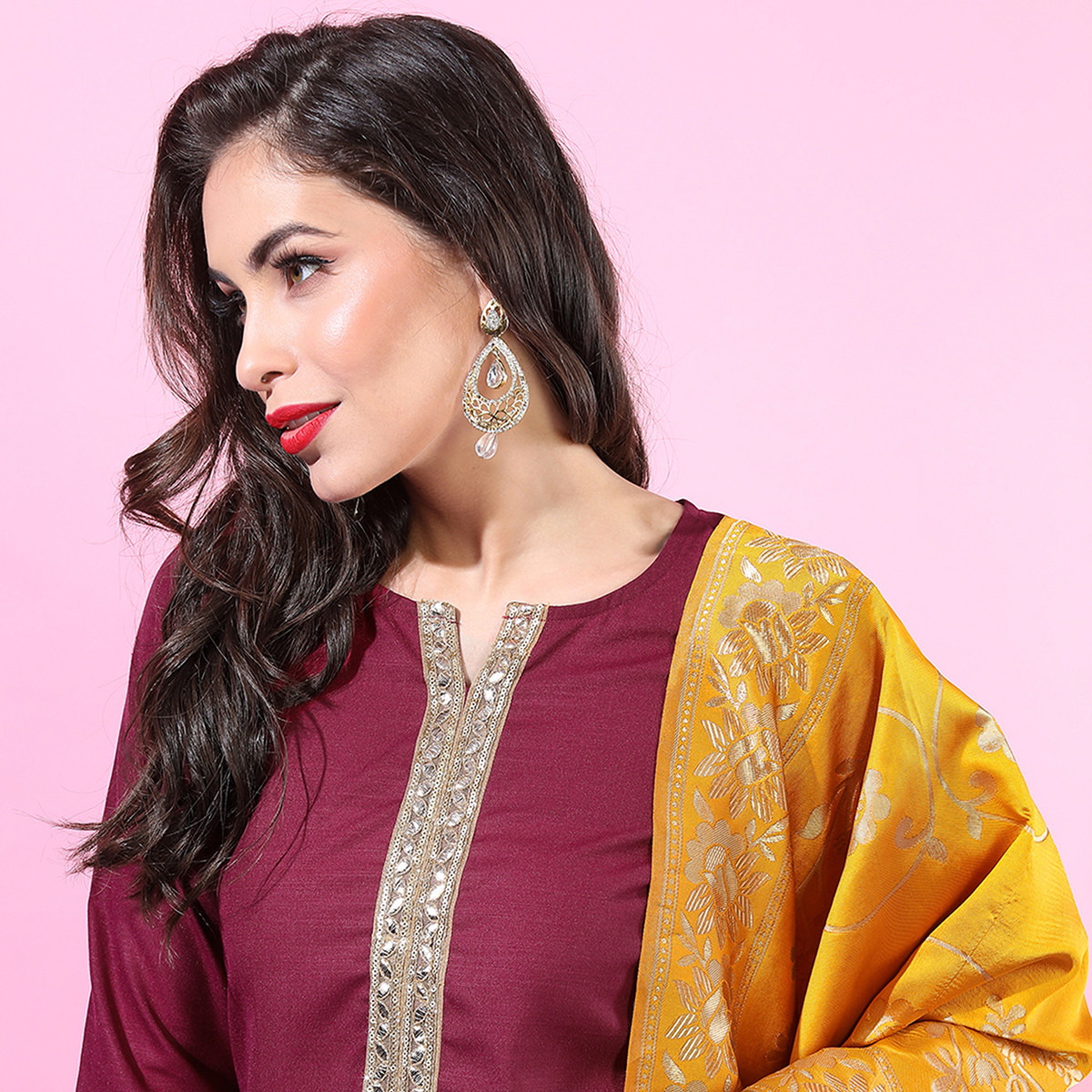 مجموعة من 3 قطعات كورتا مستقيم سادة مع بنطلون ودوباتا بلون كستنائي من فيشوده -women-clothing-ethnicwear-salwarsuits-image-2