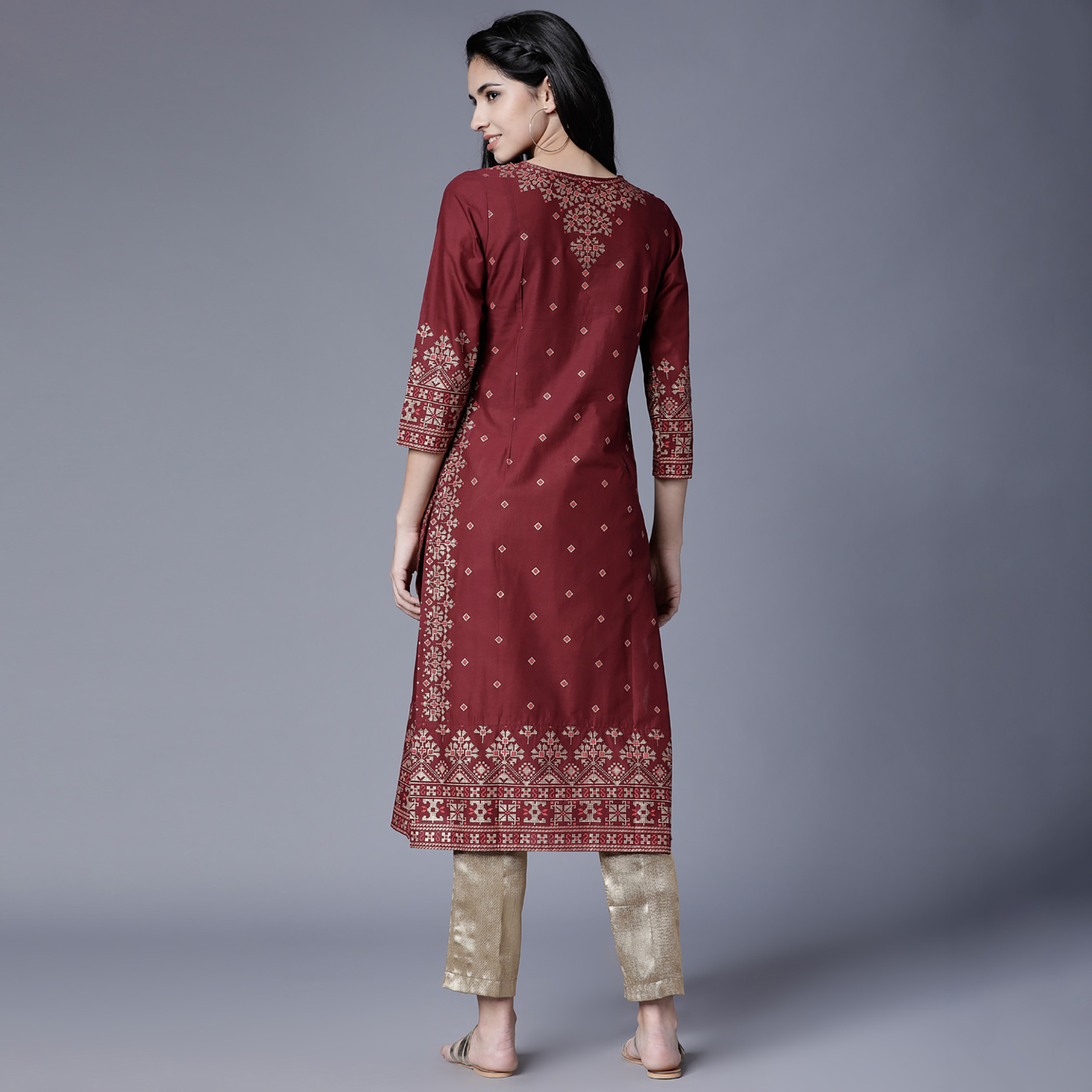 فيشوده أحمر قمم-women-clothing-ethnicwear-kurtas-image-3