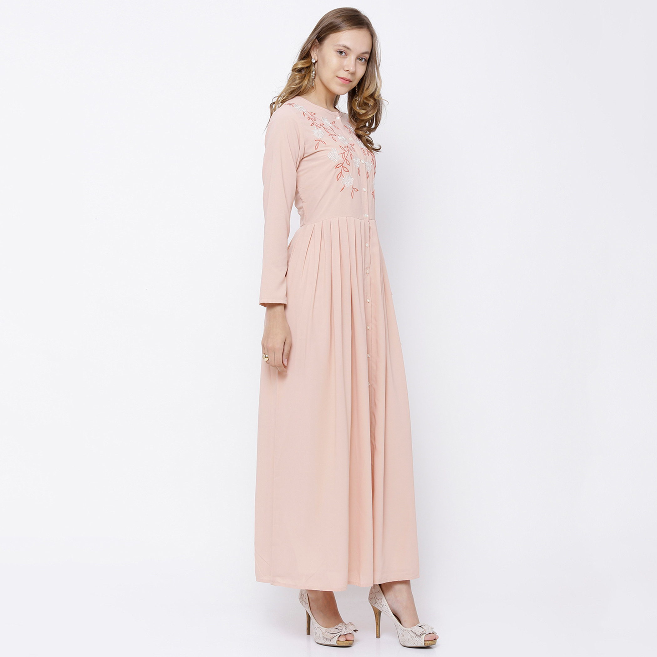 كورتا مزخرفة للنساء برقبة دائرية ومطوية بلون خوخي من فيشوده-women-clothing-ethnicwear-kurtas-image-4