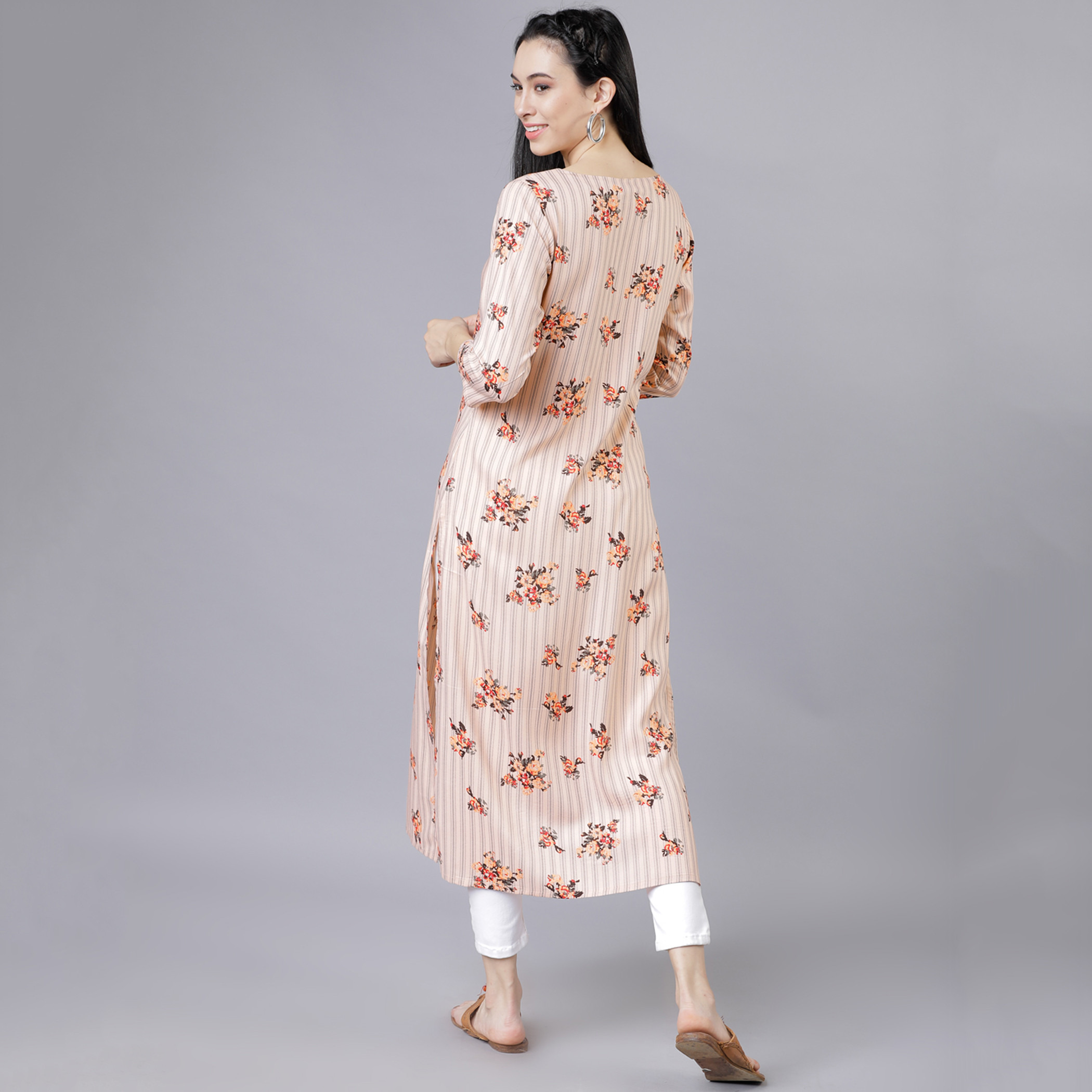 Vishudh Women Peach Floral Keyhole Neck Kurta-women-clothing-ethnicwear-kurtas-image-3