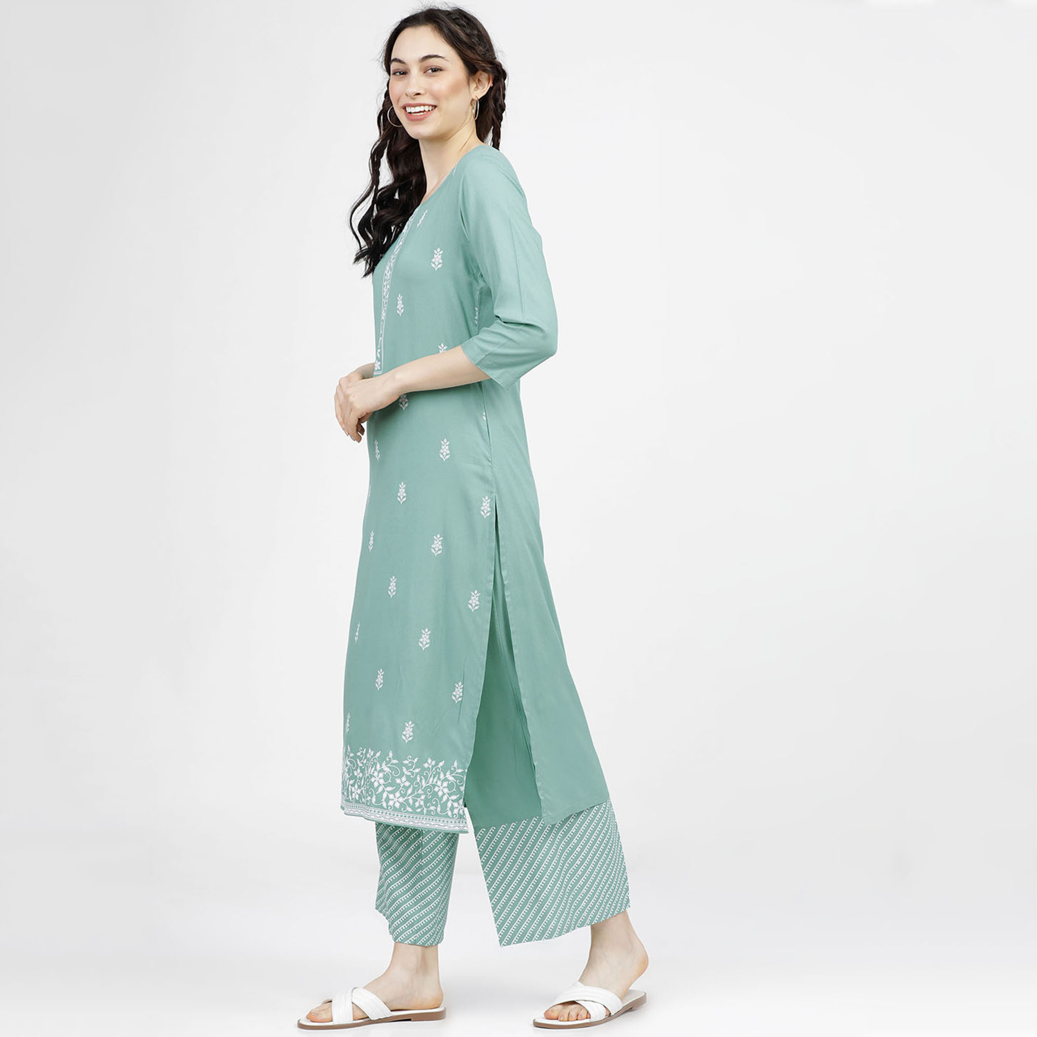 فيشوده أخضر قمم-women-clothing-ethnicwear-kurtas-image-2