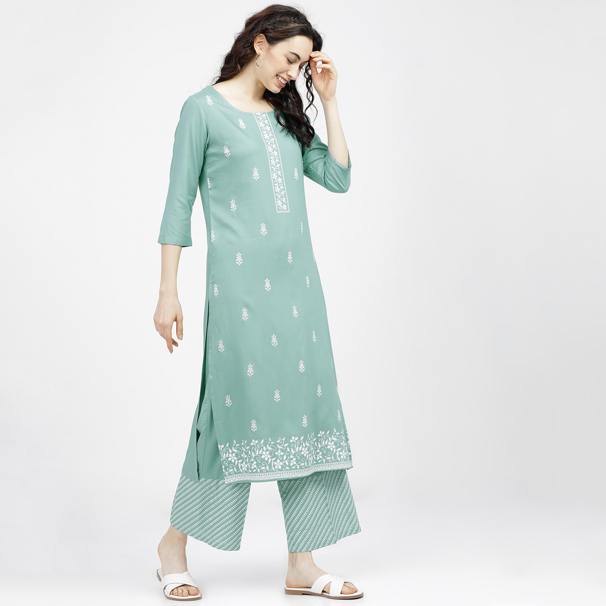 فيشوده أخضر قمم-women-clothing-ethnicwear-kurtas-image-5