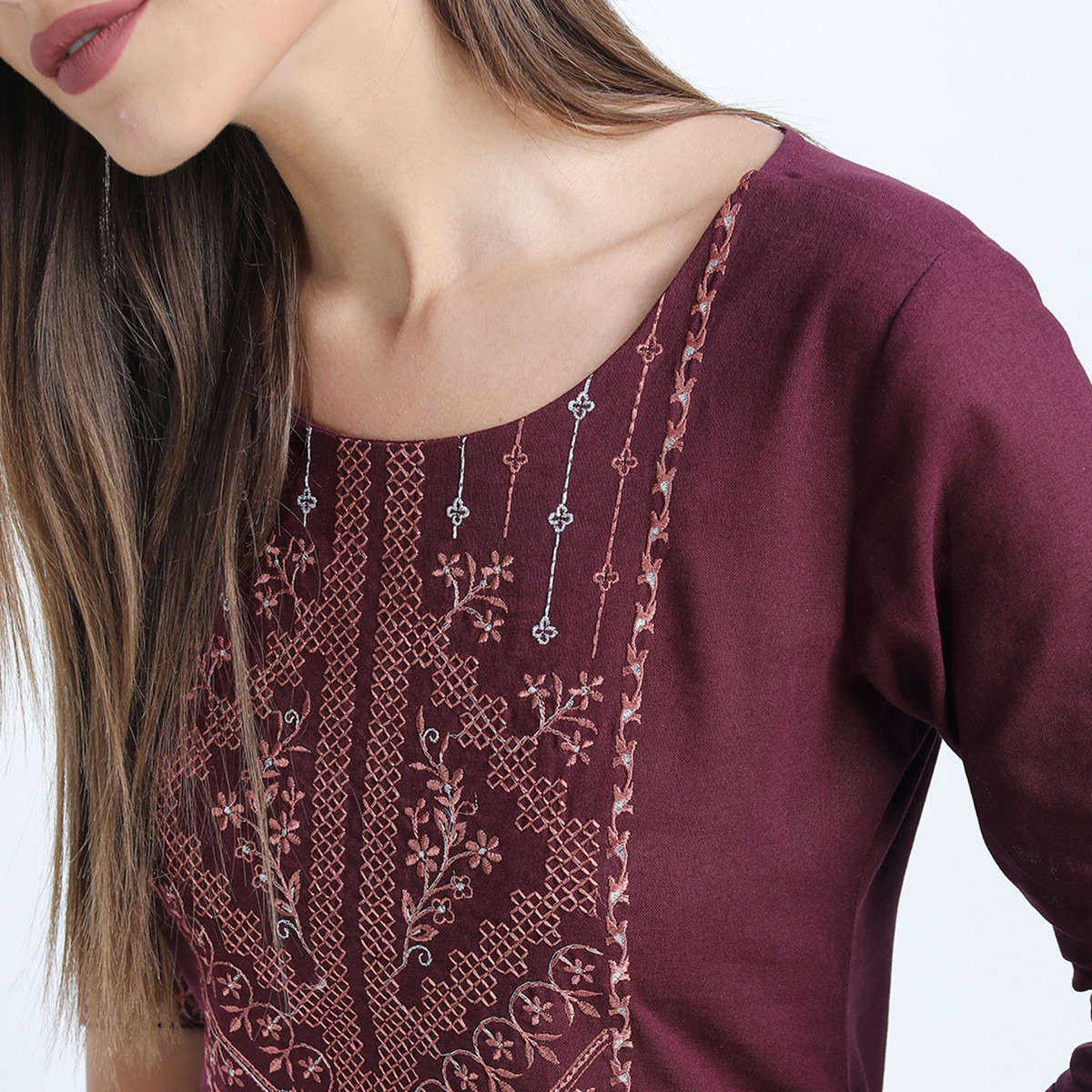 Vishudh Women Maroon Embroidered Round Neck Straight Kurta-women-clothing-ethnicwear-kurtas-image-4