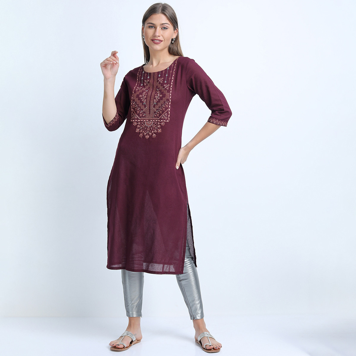 Vishudh Women Maroon Embroidered Round Neck Straight Kurta-women-clothing-ethnicwear-kurtas-image-6