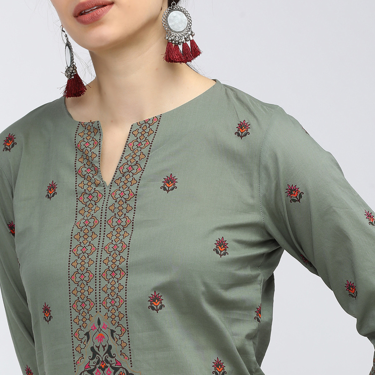 فيشوده أخضر كورتا-women-clothing-ethnicwear-kurtas-image-4