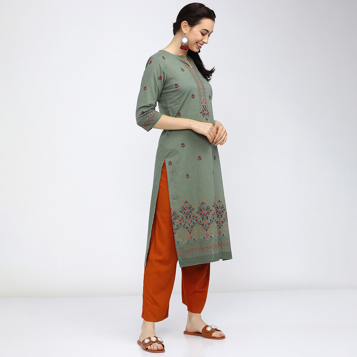 فيشوده أخضر كورتا-women-clothing-ethnicwear-kurtas-image-5