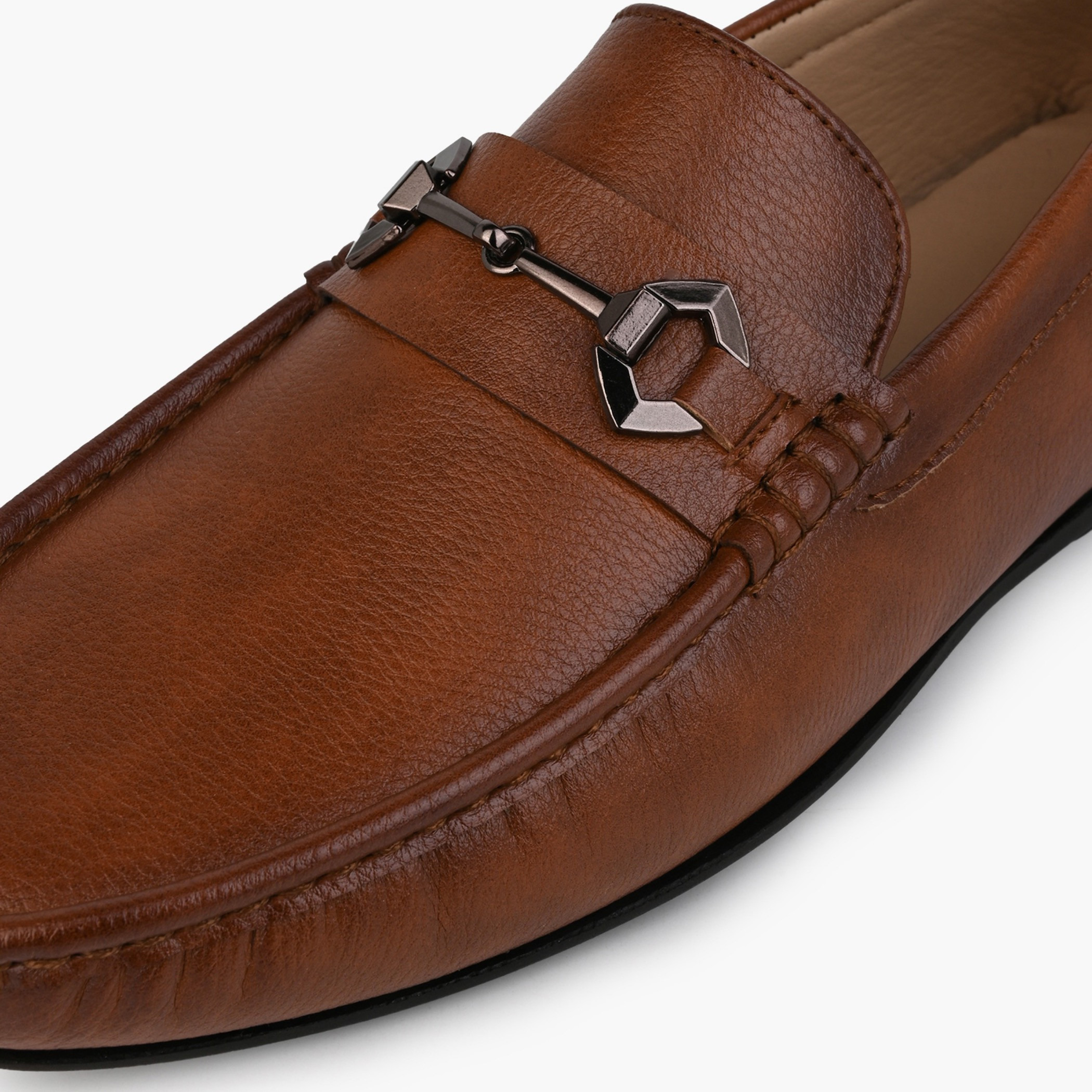 حذاء لوفر بحلية معدن للرجال إل بي إل من شو إكسبريس-men-shoes-loafersandmoccasins-image-14