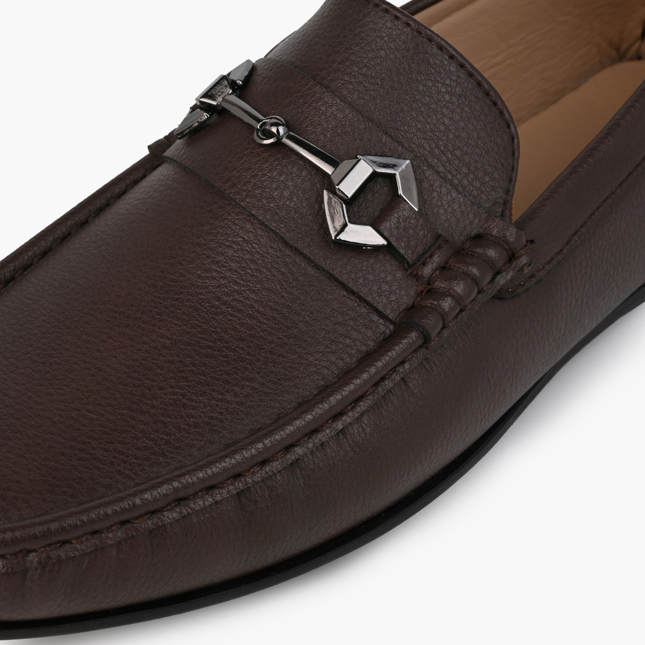حذاء لوفر بحلية معدن للرجال إل بي إل من شو إكسبريس-men-shoes-loafersandmoccasins-image-9